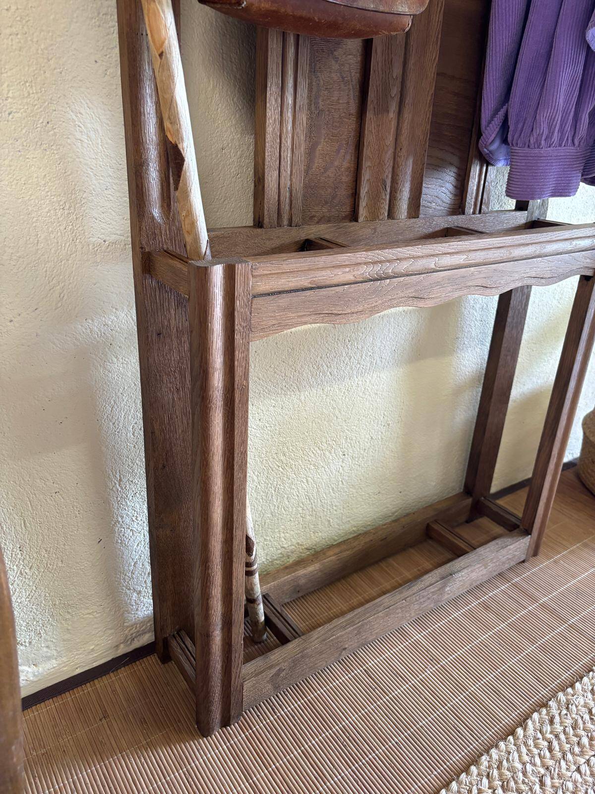 Wall-mounted coat rack in solid wood – Rustic / country chic style