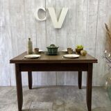 Extendable farm table