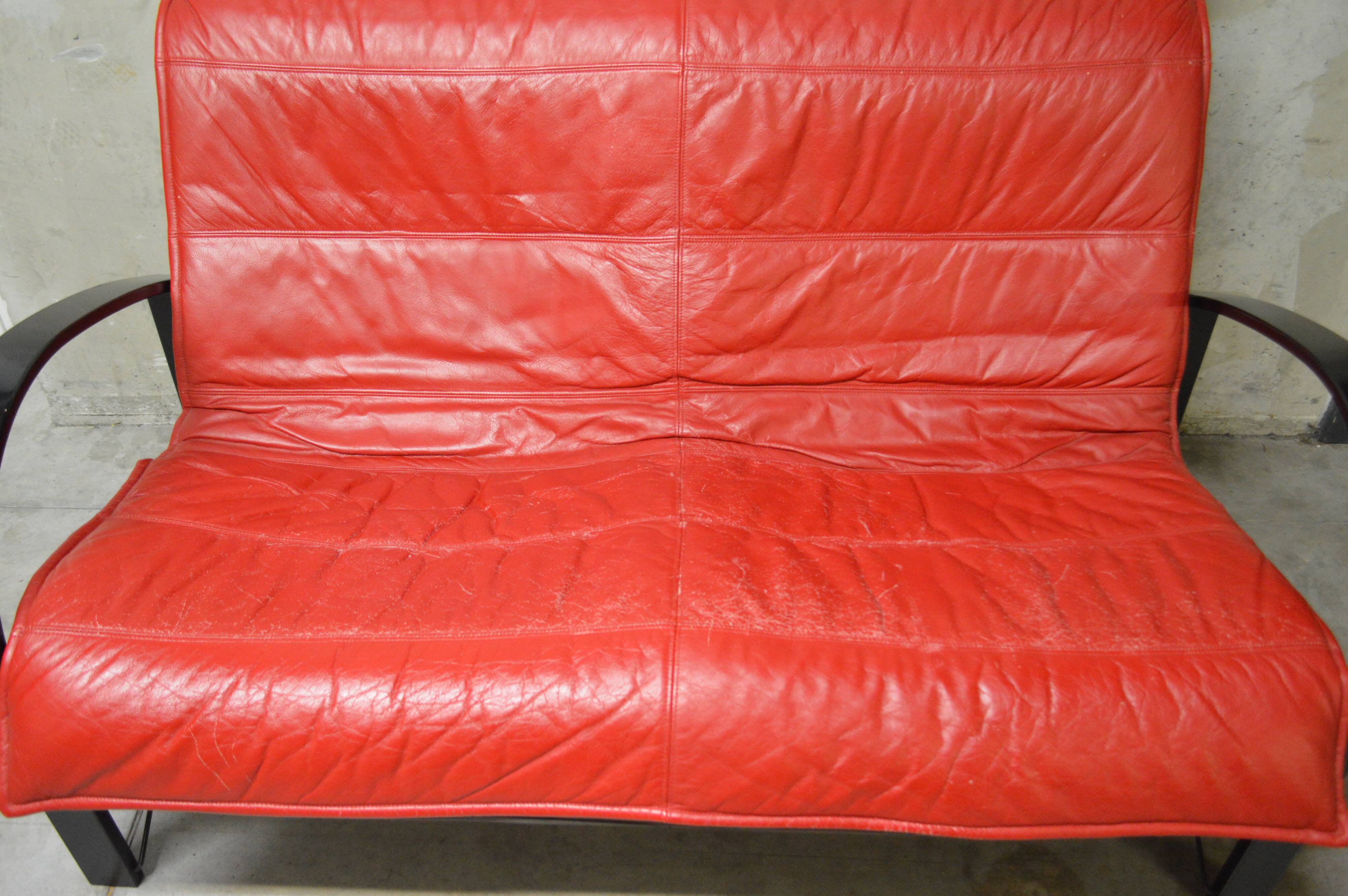 Vintage design sofa from the 80s/90s in leather