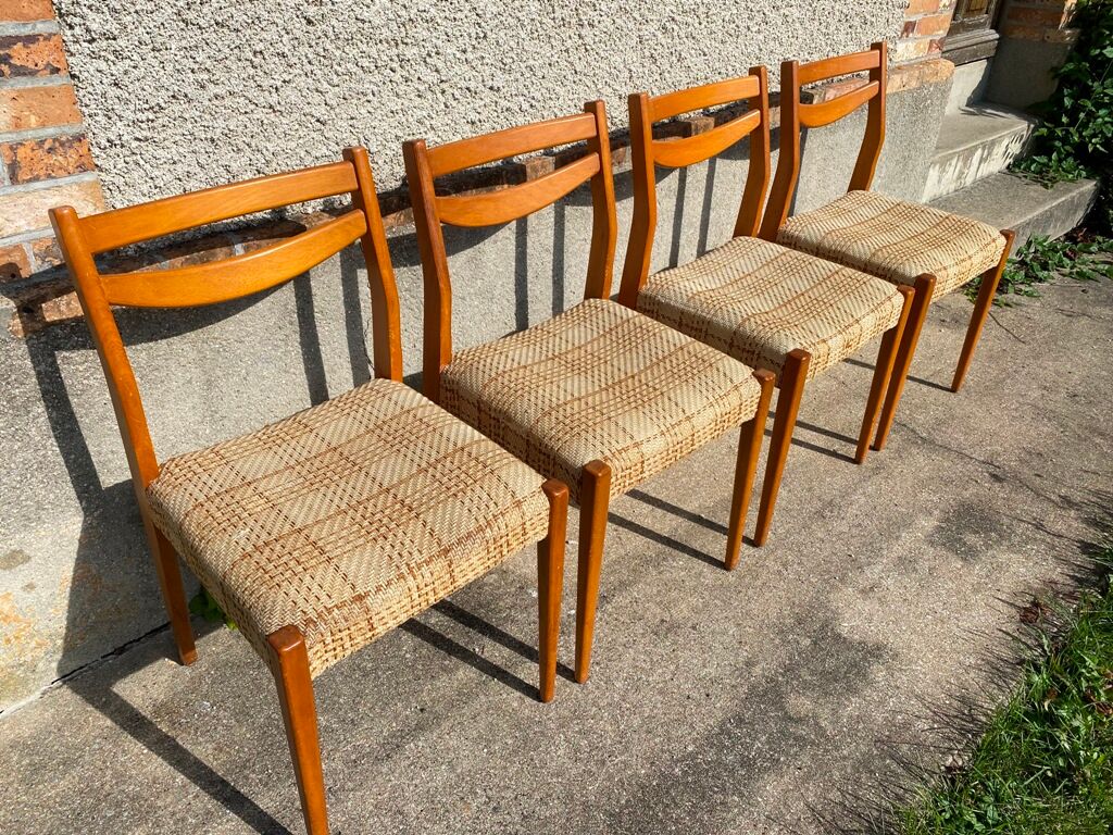 Series of 4 chairs in Scandinavian style 1960