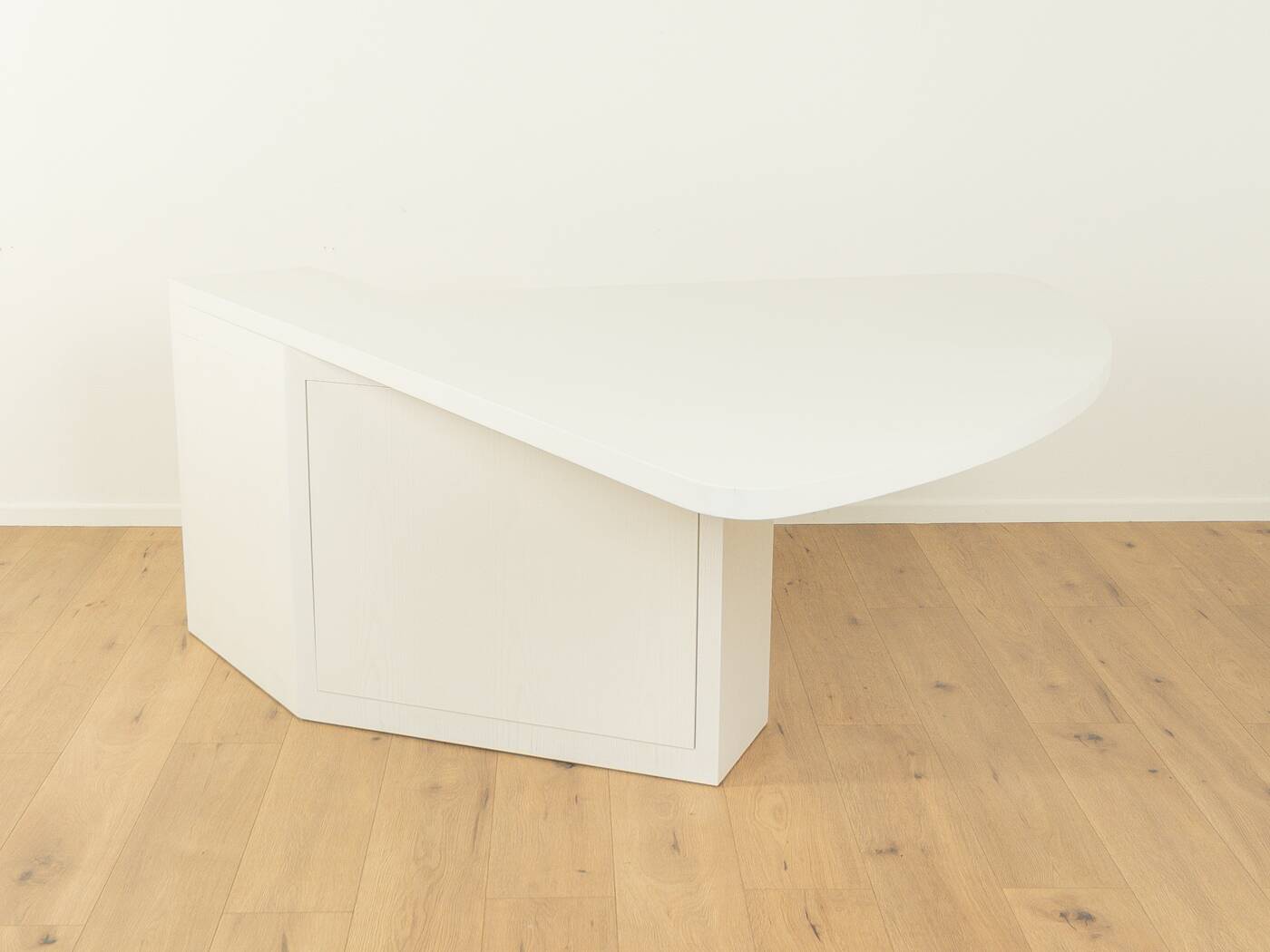 Versatile M1 table in Bauhaus style by Stefan Wewerka for Tecta from 1979