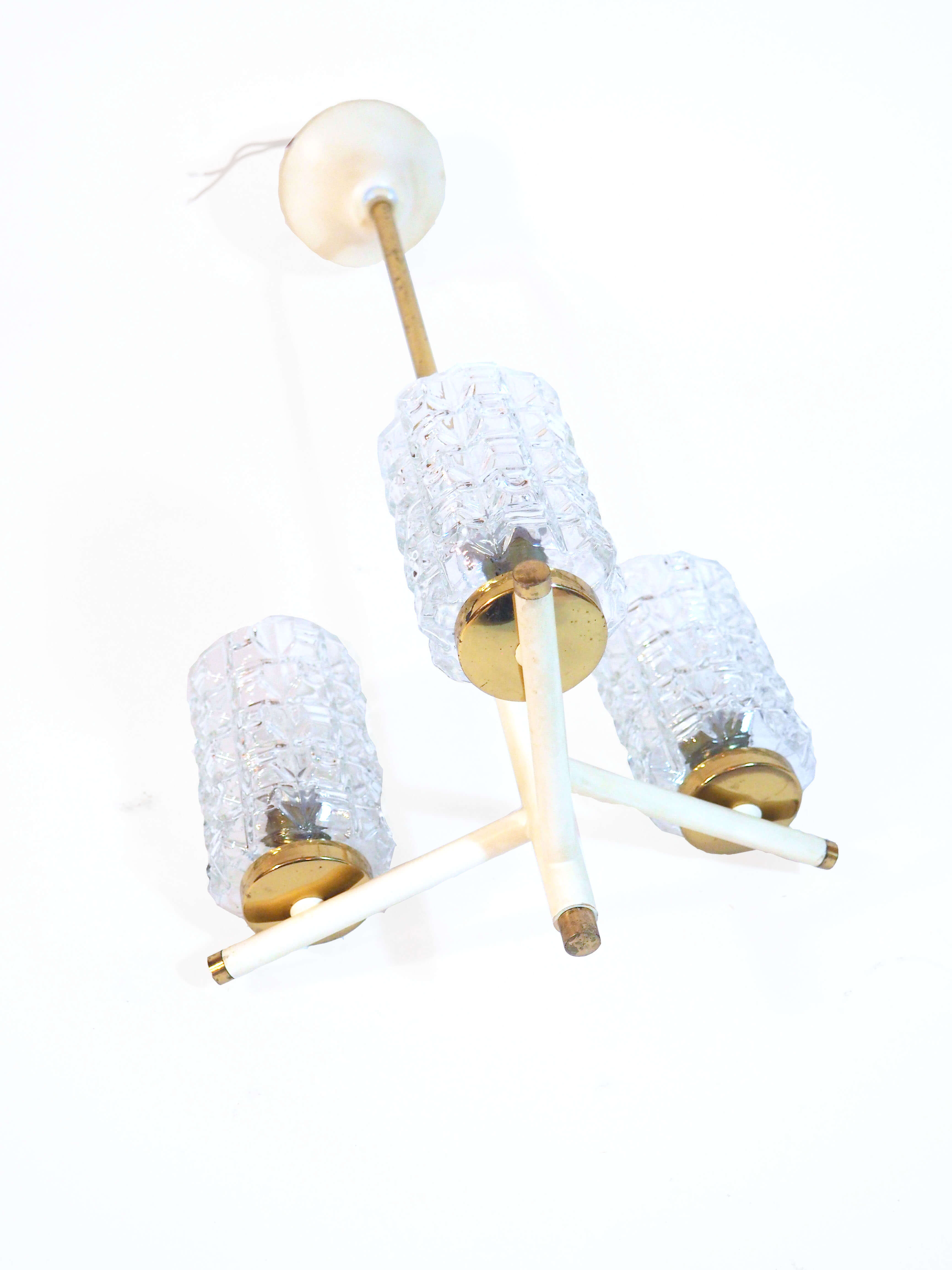 Suspended trio of the 1960s