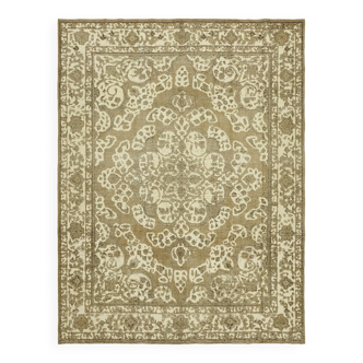 286 cm x 374 cm beige wool carpet