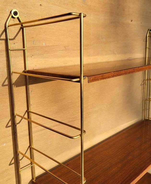 Tomado style string gold metal shelves