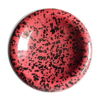 void round ceramic pocket from the 80s
