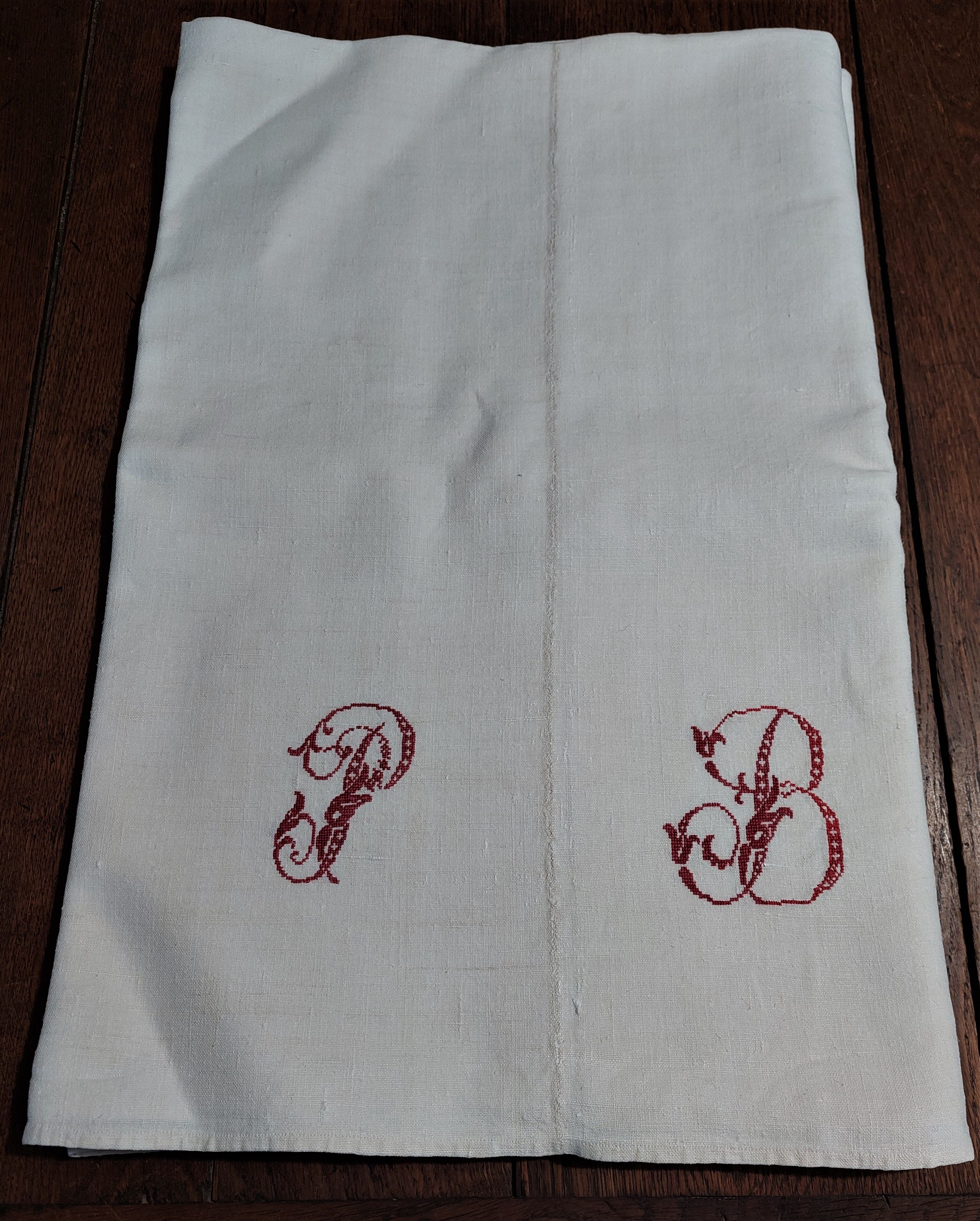 Old sheet monogram red PB hemp 220 X 230 cm