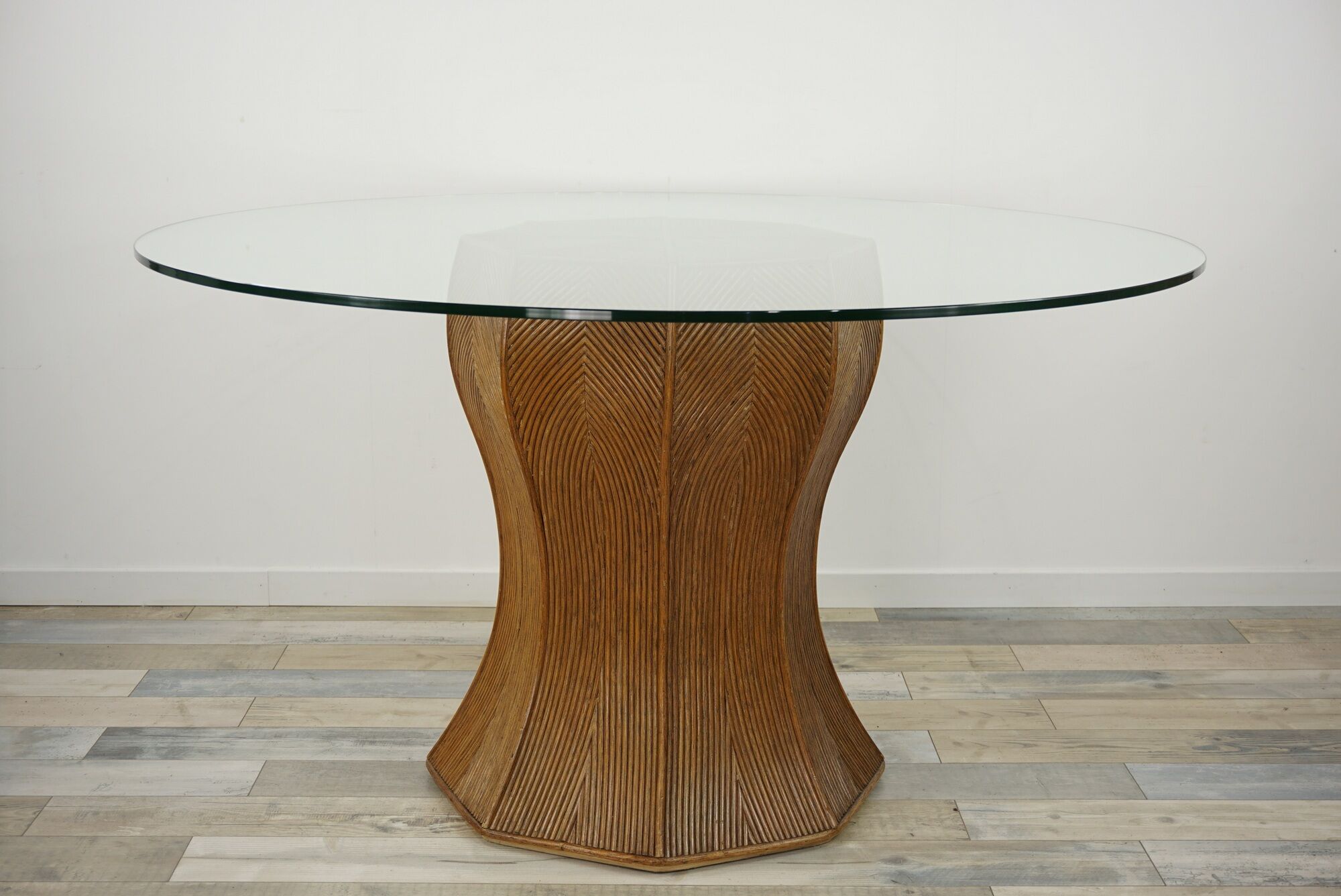Italian design dining table from the 60/70