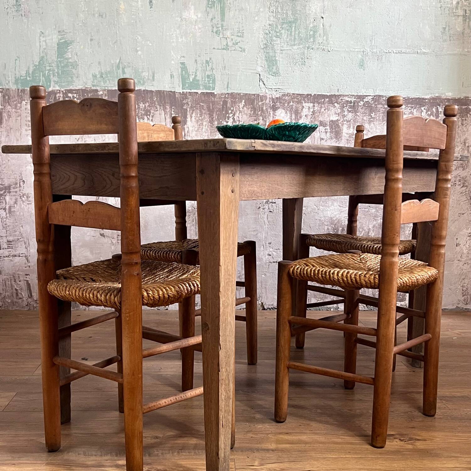 4 Folk Art chairs in wood and straw