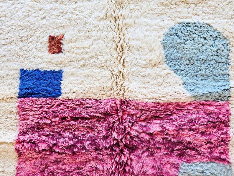 Moroccan handcrafted rug 200cm x 300cm