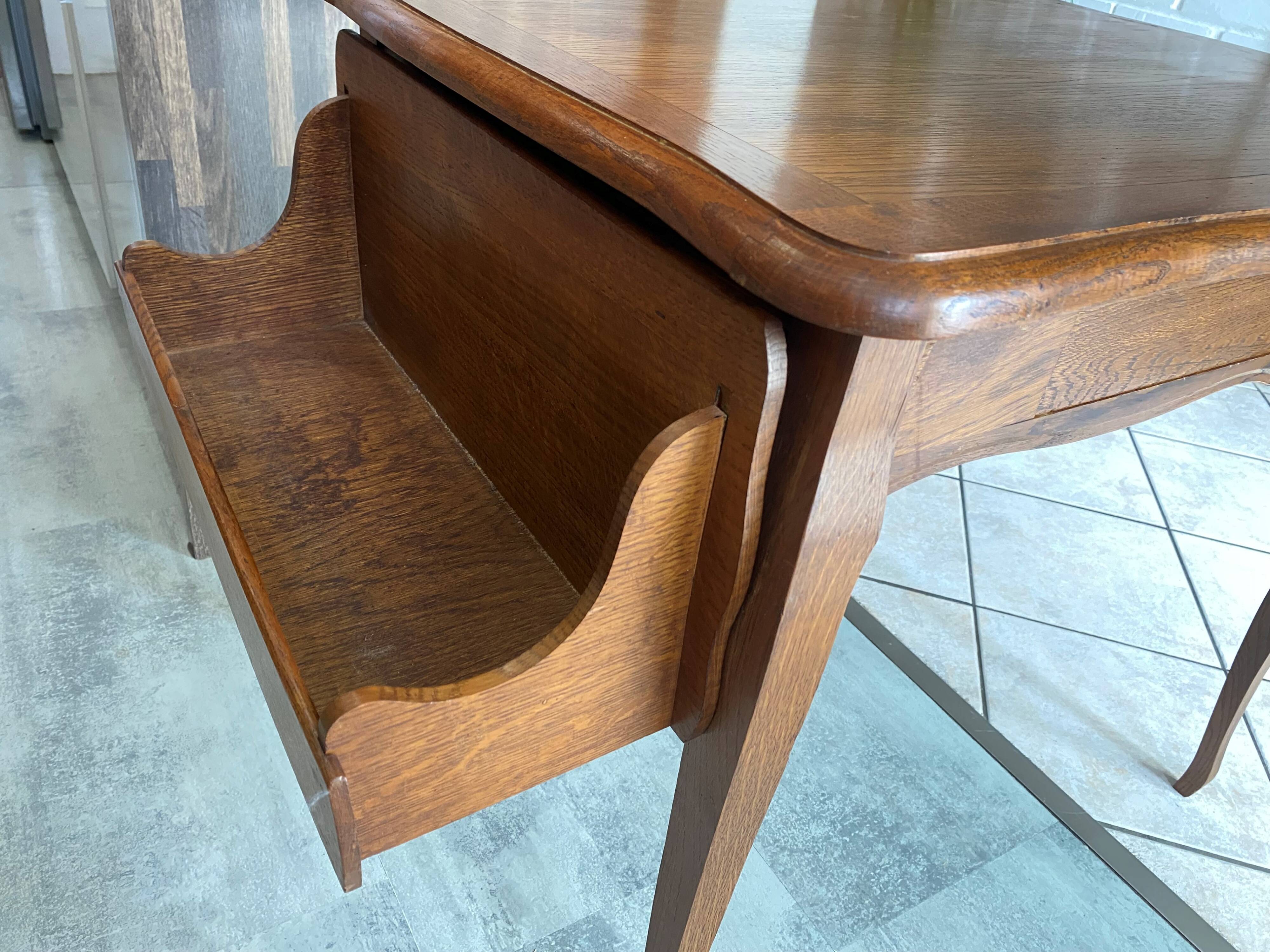 Oak desk, 1 drawer and 1 removable document holder, 1950