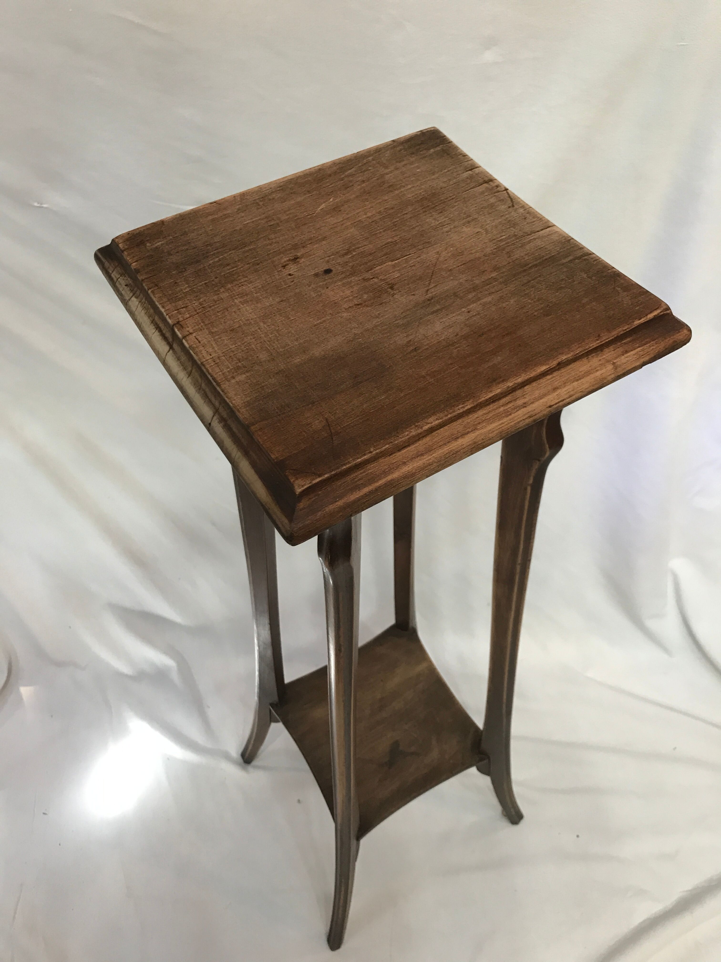 Oak Art Deco Sellette