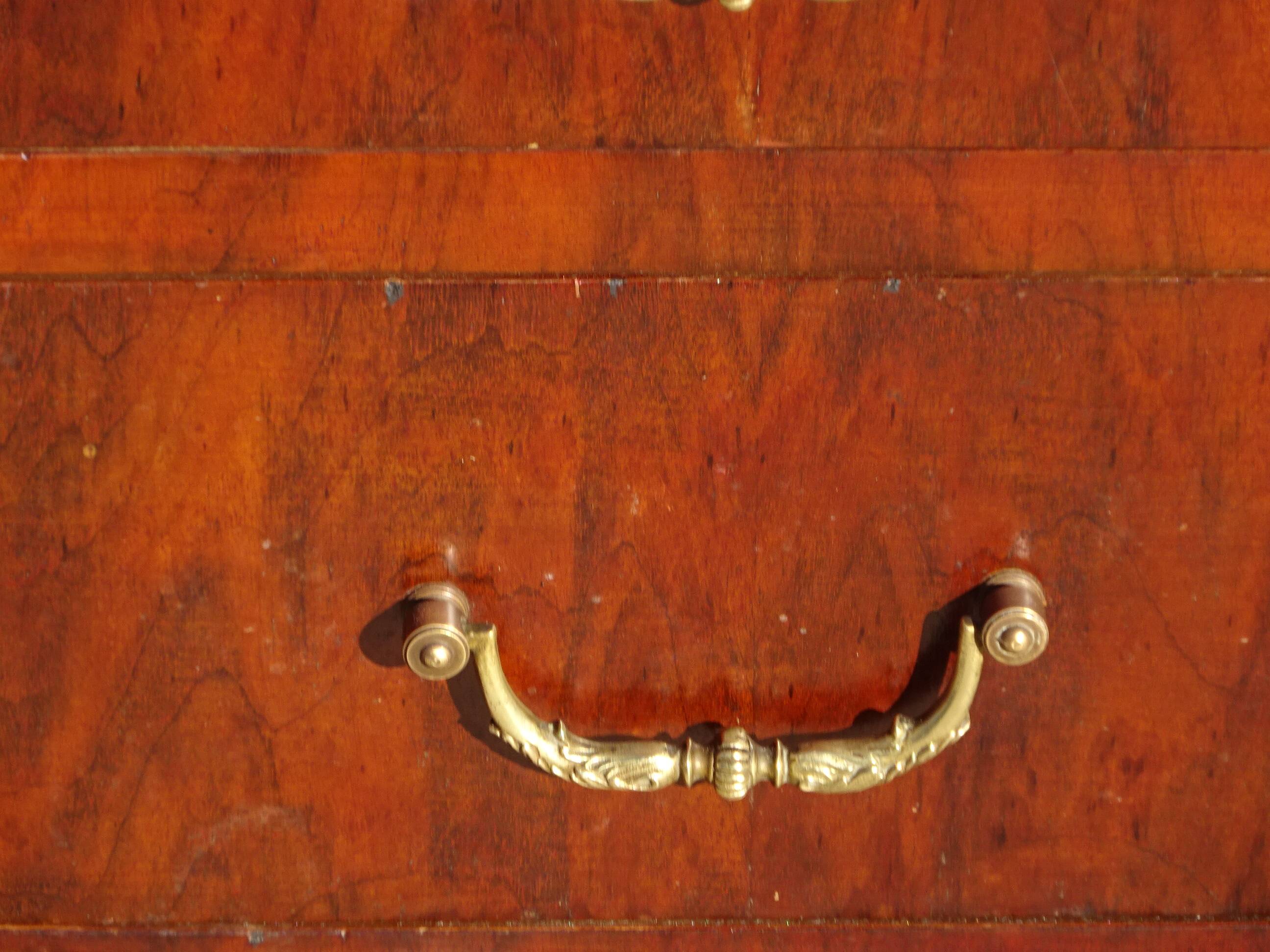 Commode en acajou et marbre blanc époque Restauration