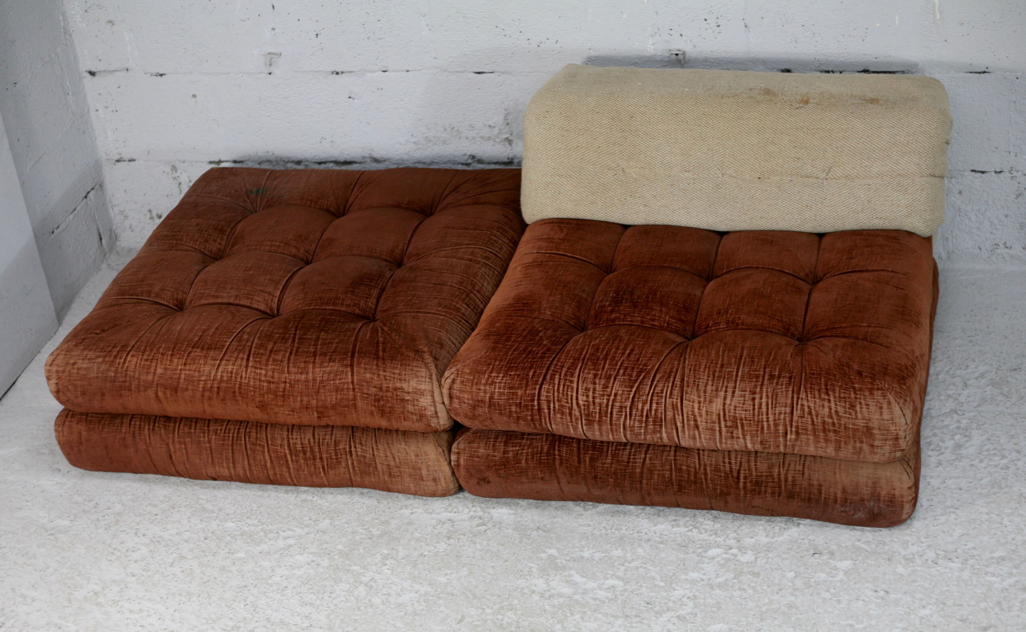 Mah Jong sofa by Hans Hopfer. Roche bobois, France, 1971