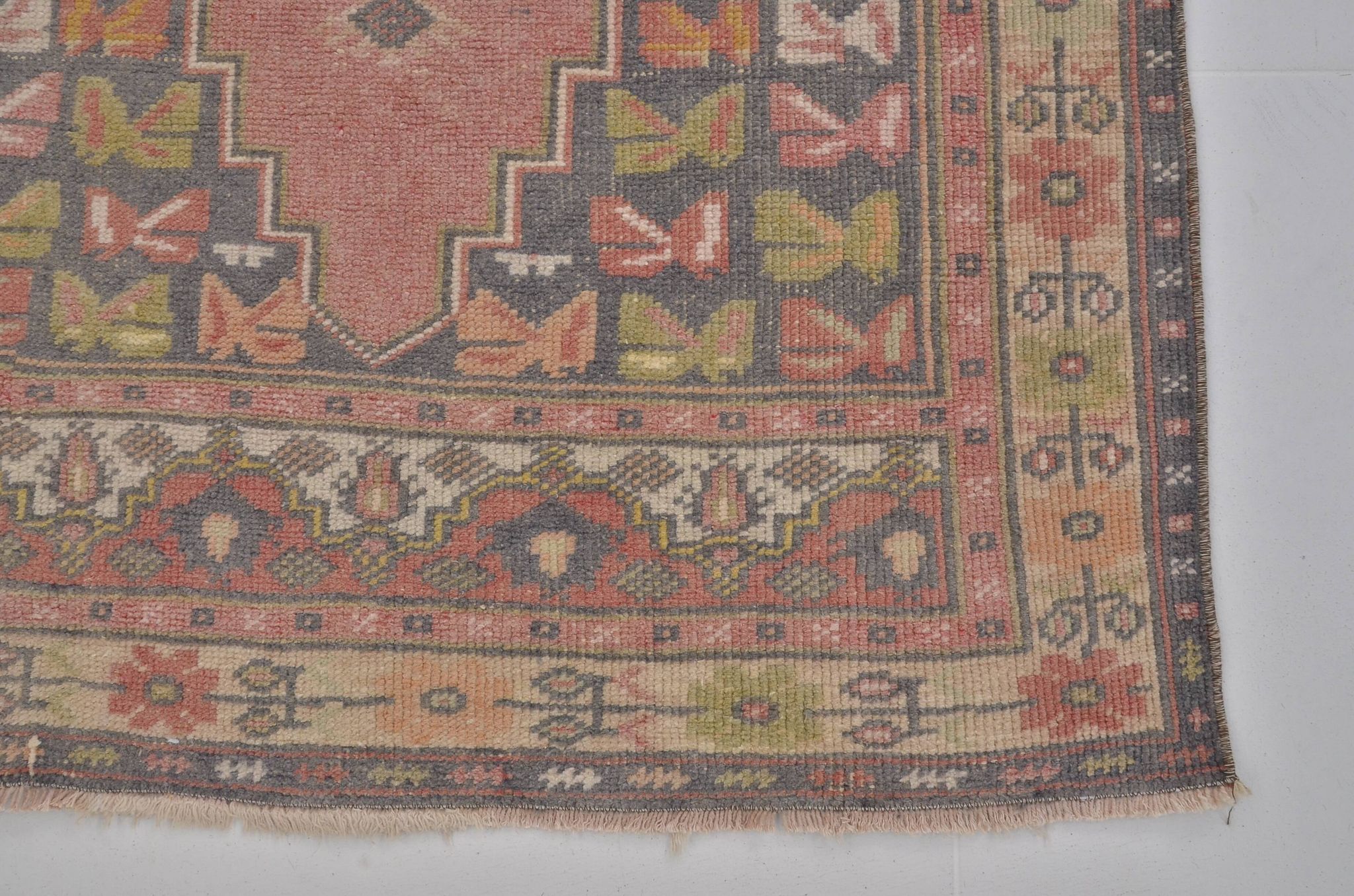 Floral Vintage Handknotted Area Rug sku 2466
