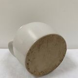 White pot in glazed stoneware