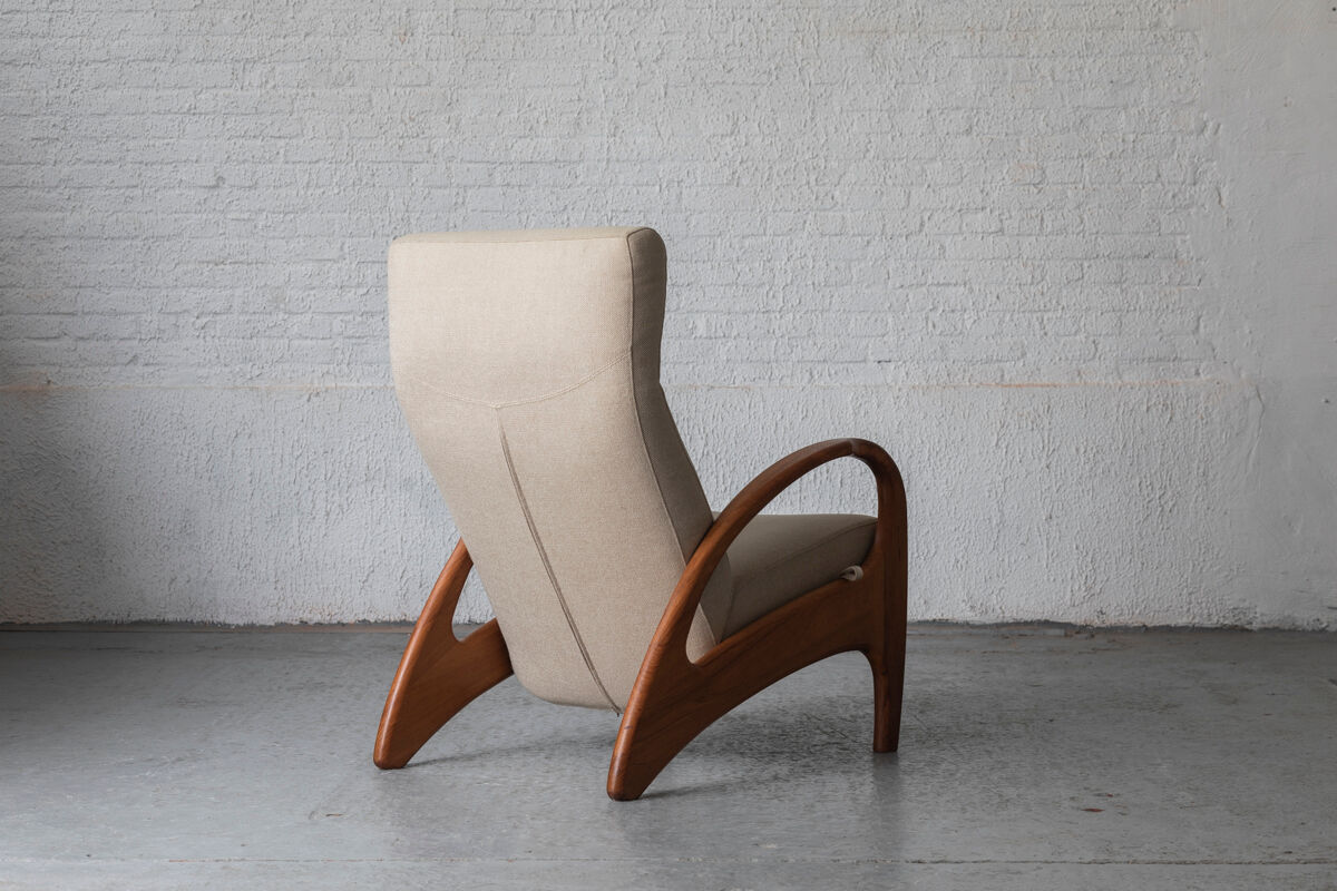 Reclining easy chair in beige wool, Denmark, 1980’s