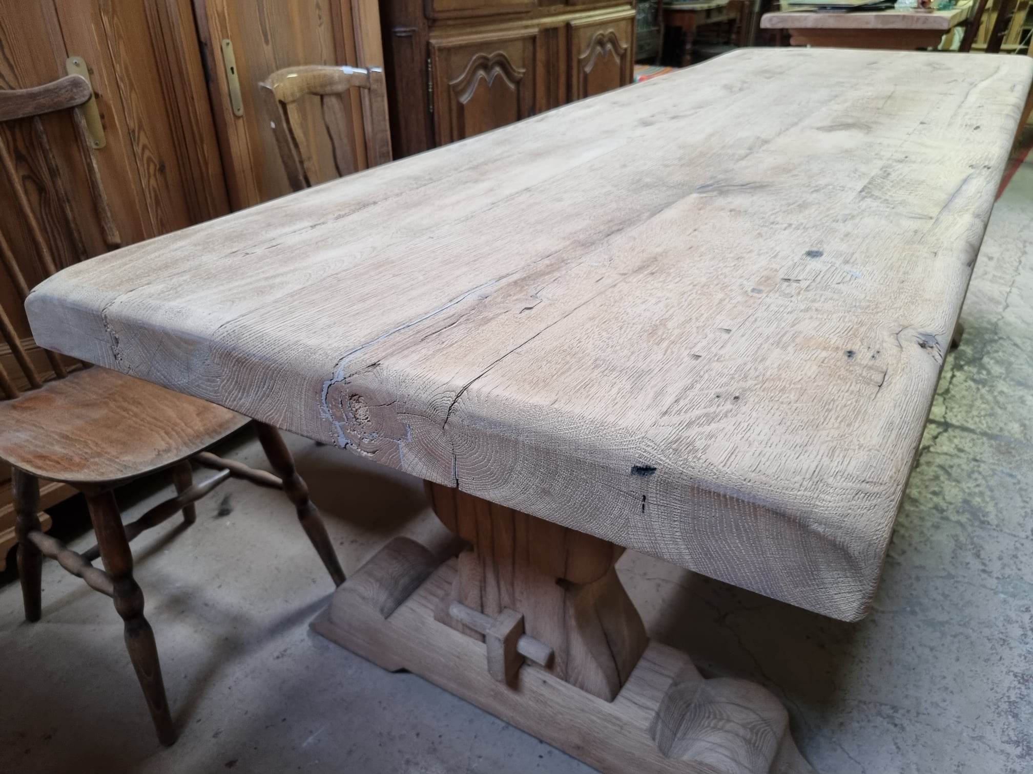 Farmhouse table