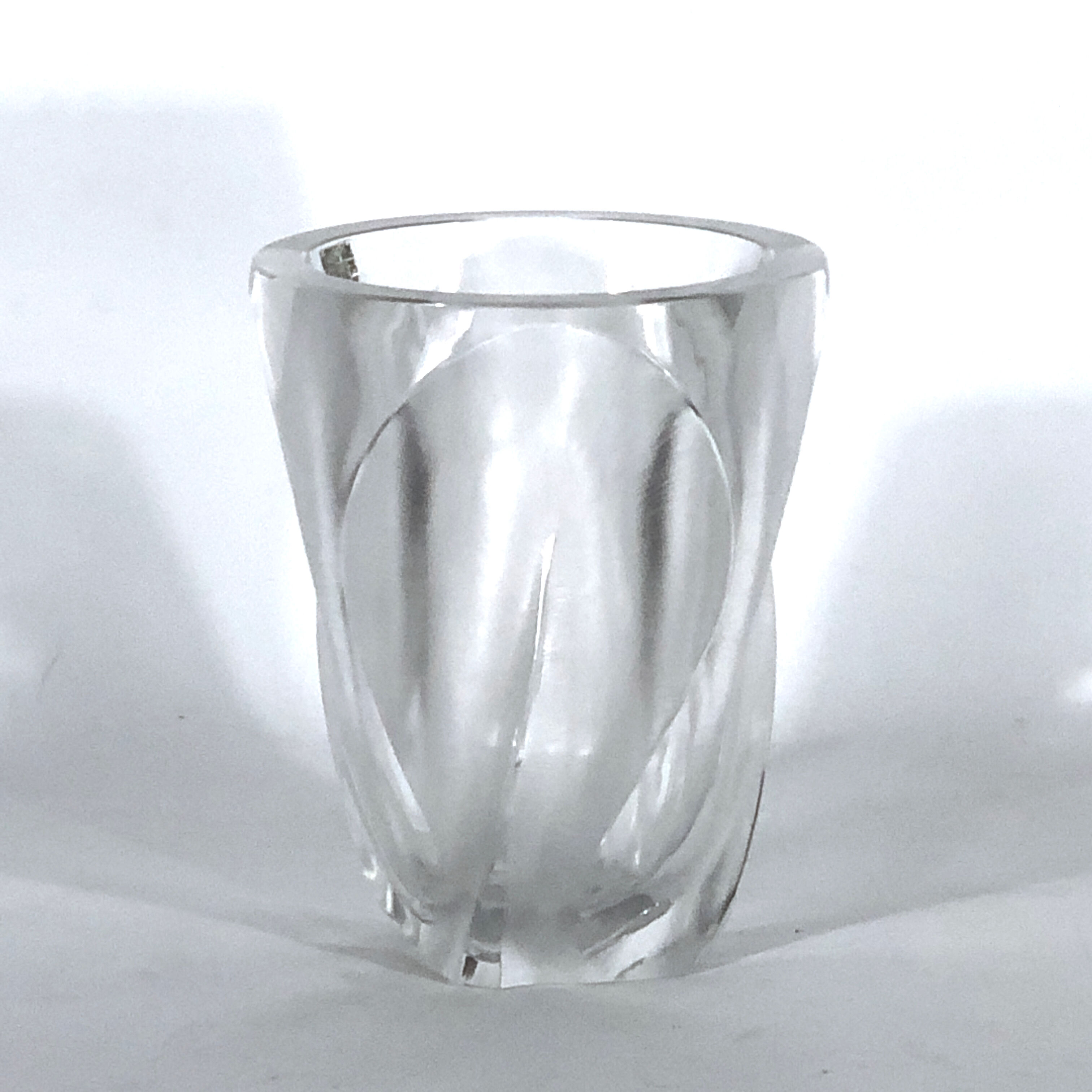 Lalique, Polished and Frosted Crystal Glass model Ingrid from 60s