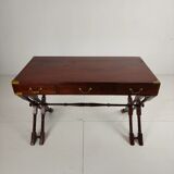 Bureau d'écriture militaire anglo-indien vintage à tréteaux avec incrustations de laiton