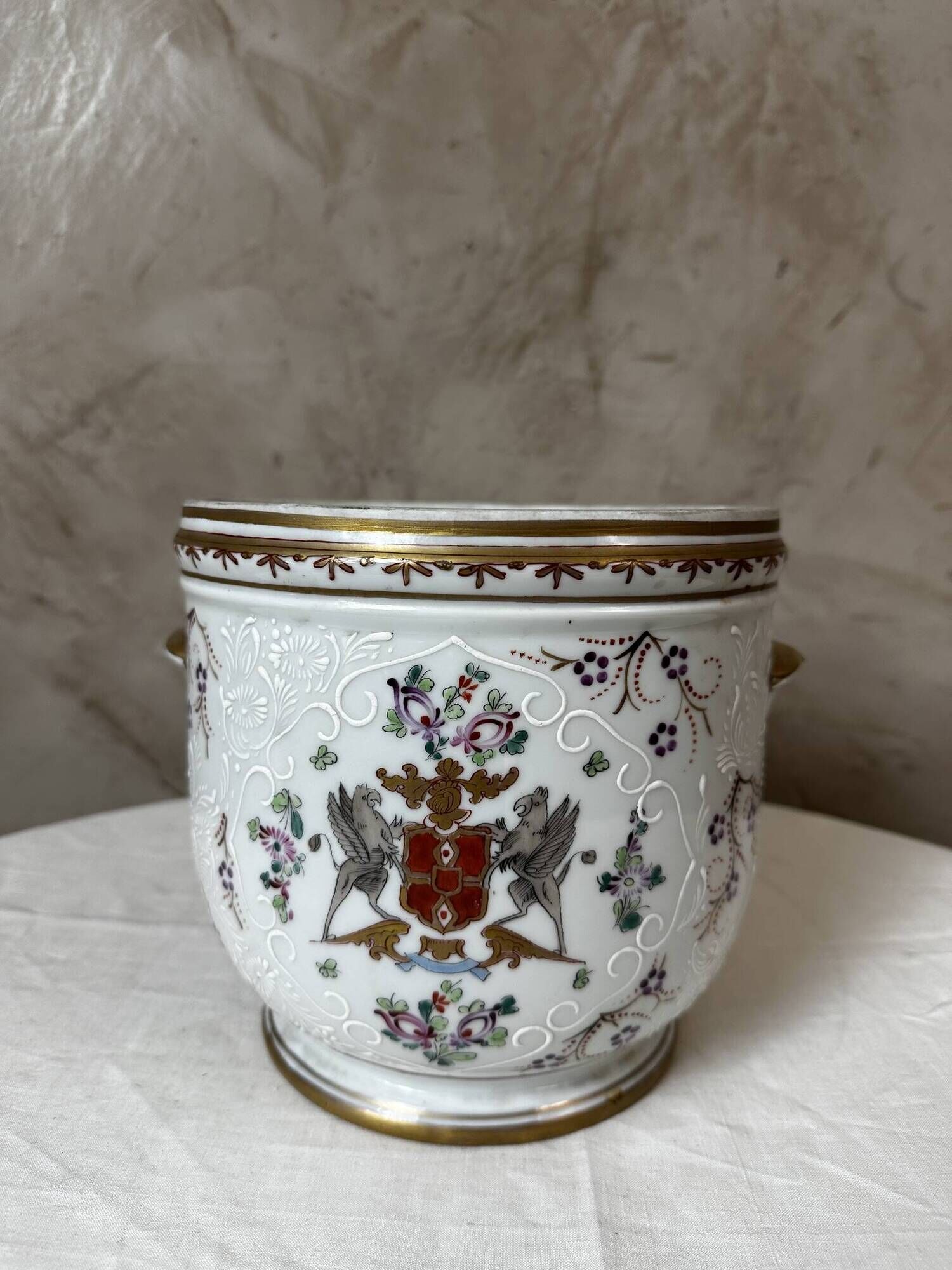 Cache pot en faience