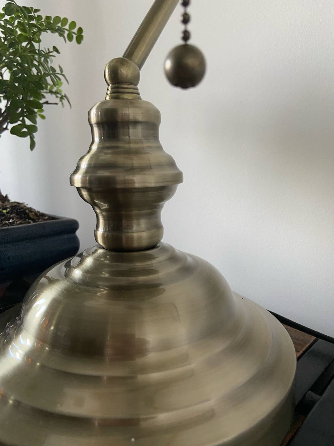 Banker's lamp in bronze and white opaline Notary lamp, Art Deco