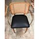 Chaise cannage bois clair accoudoirs cuir