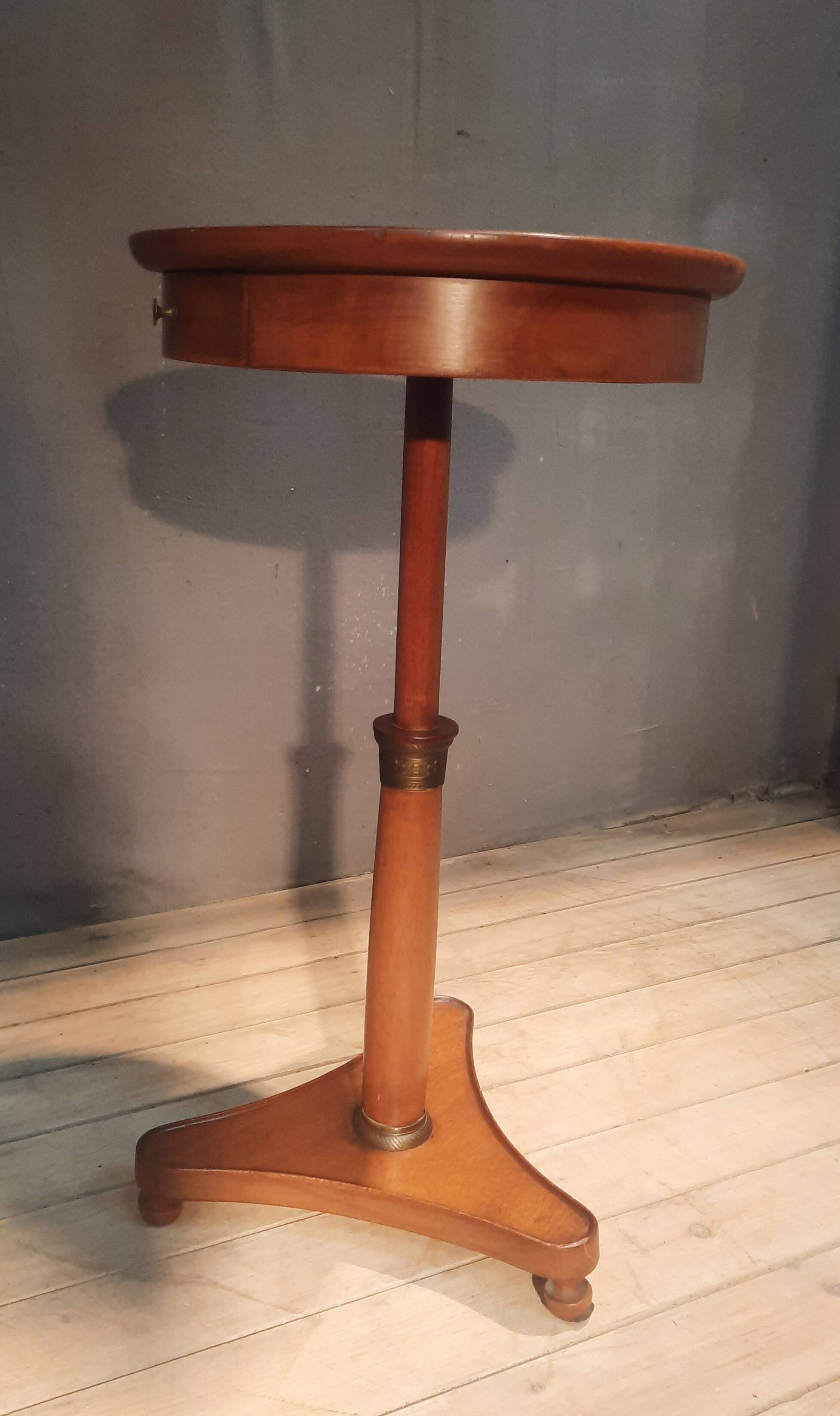 Guéridon d'appoint de style empire