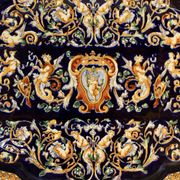 Dish of Gien of chamfered shape