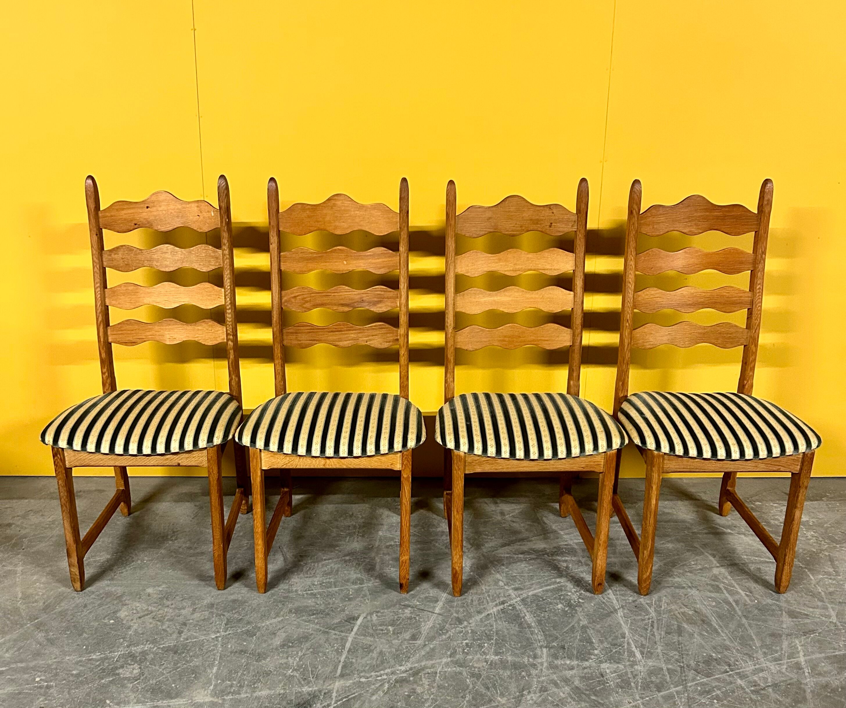 Set of 4 vintage oak dining chairs