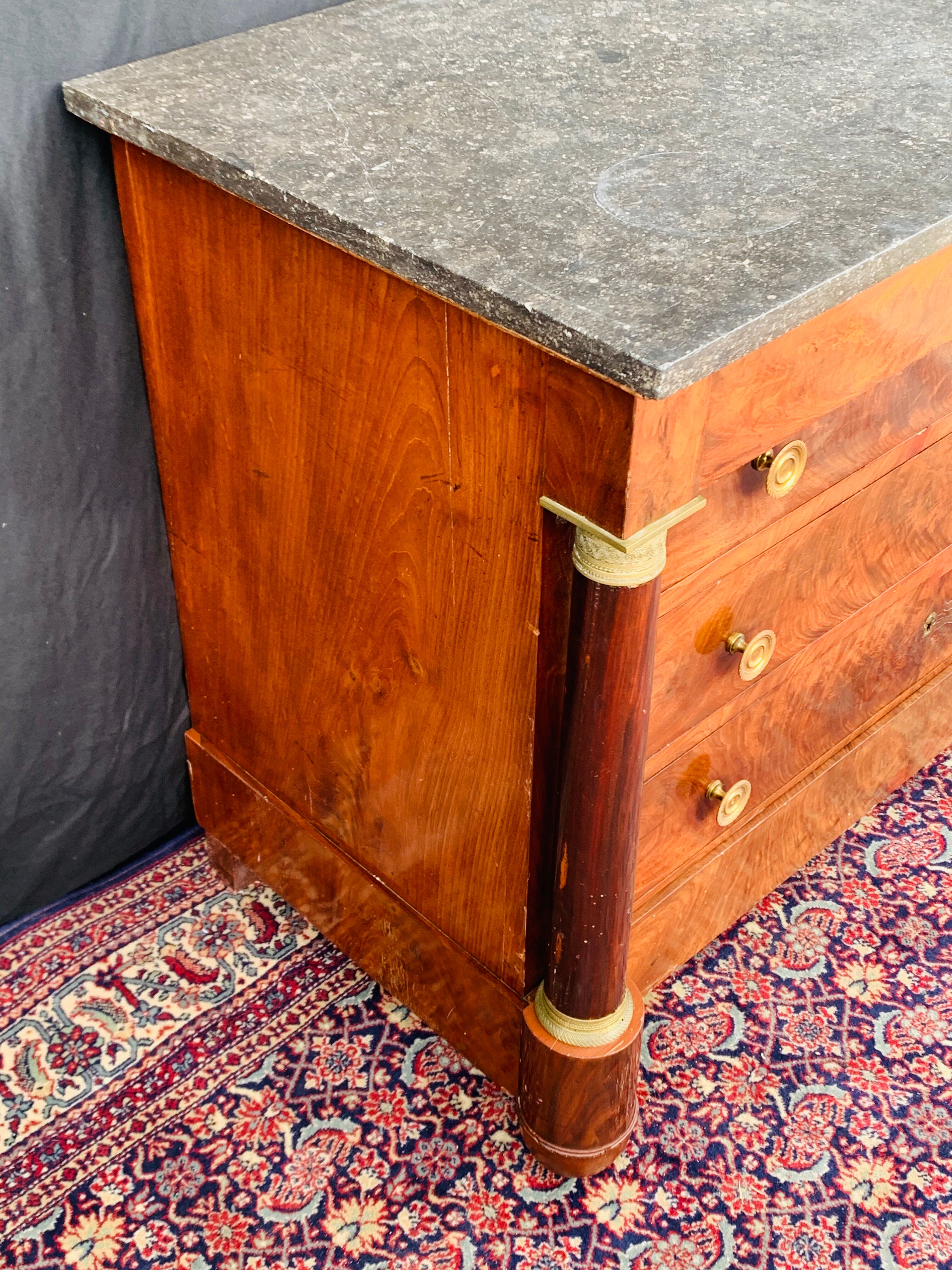 Dresser in flamed mahogany empire era