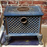 Cast iron and blue ceramic wood stove, from the Chauffette brand