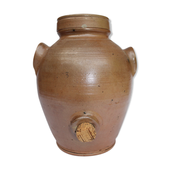 Old vinegar sandstone pot