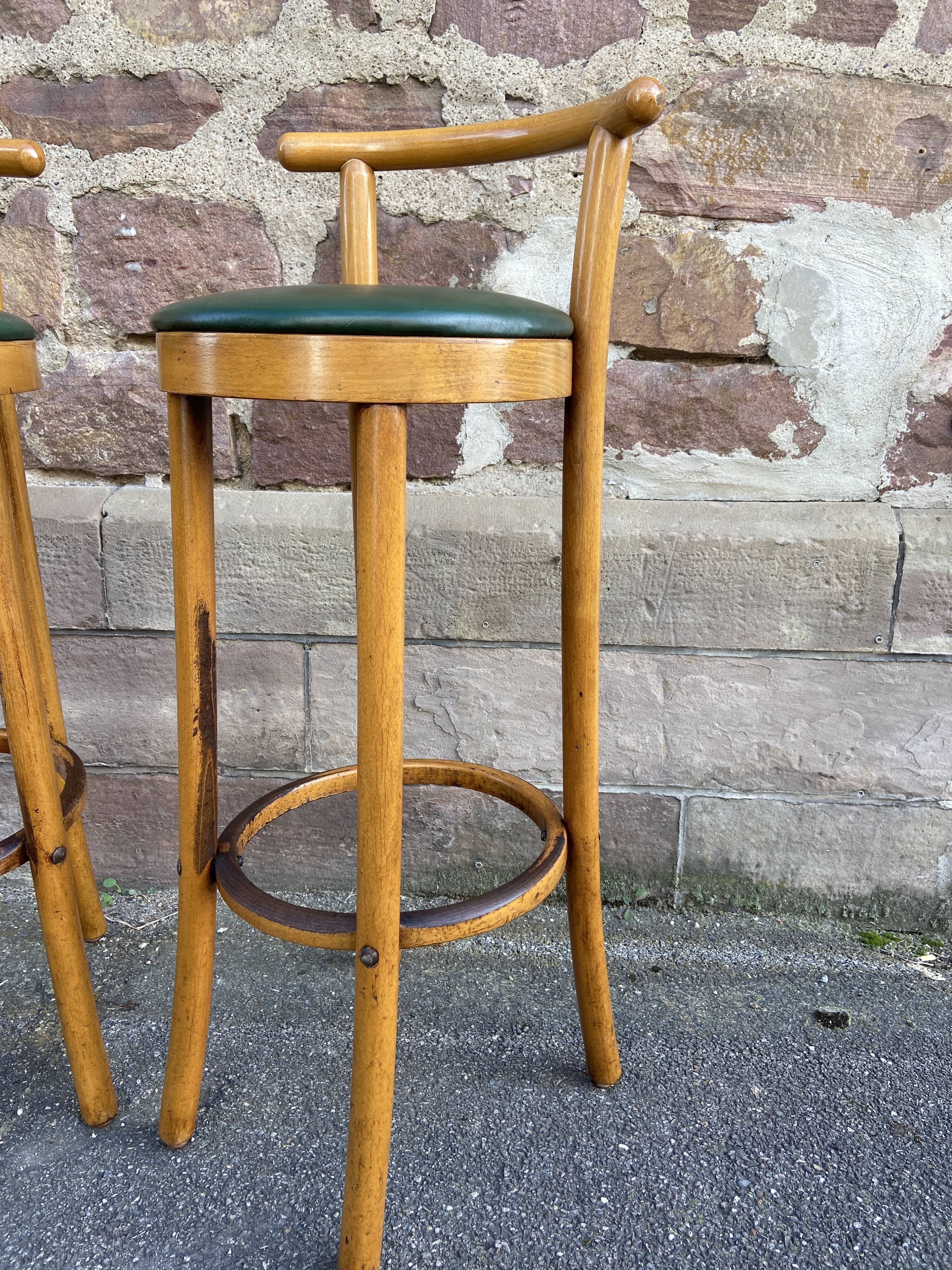 Paire de tabourets de bar bois courbé 1960