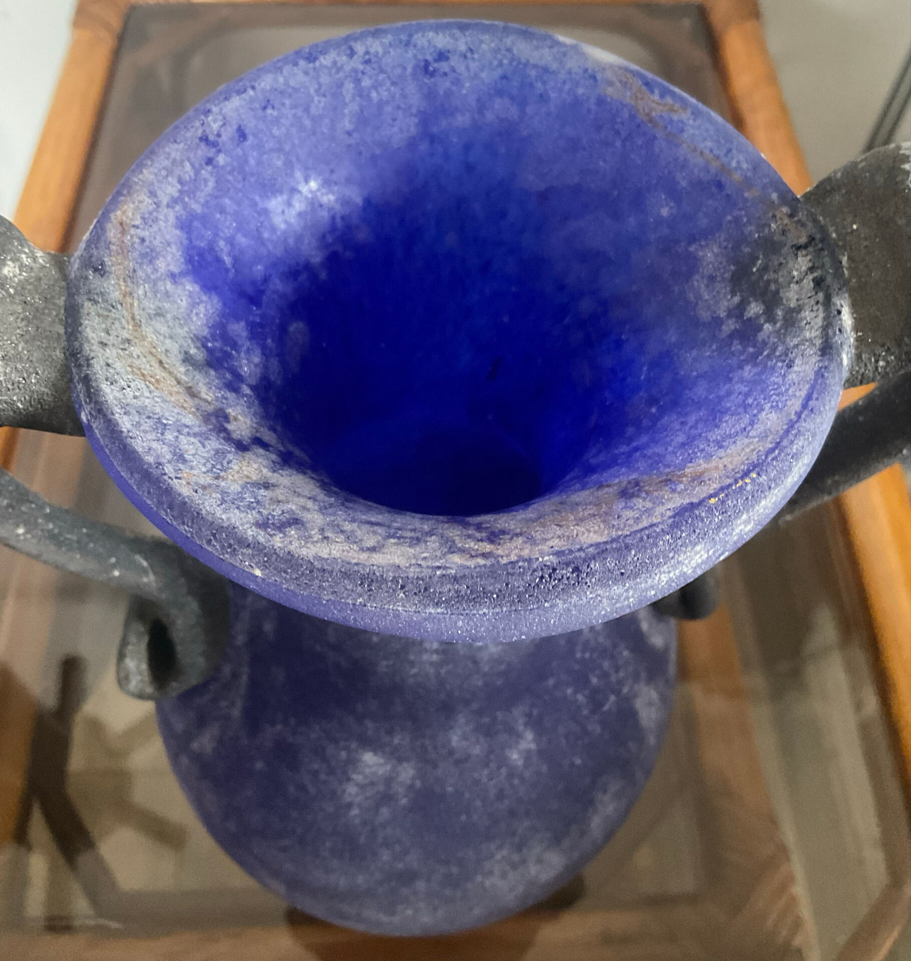 Amphora vase excavated in Murano glass