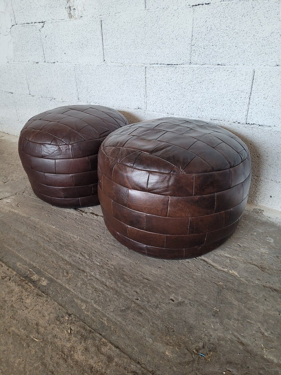 Pair of poufs, in brown leather patchwork 1970