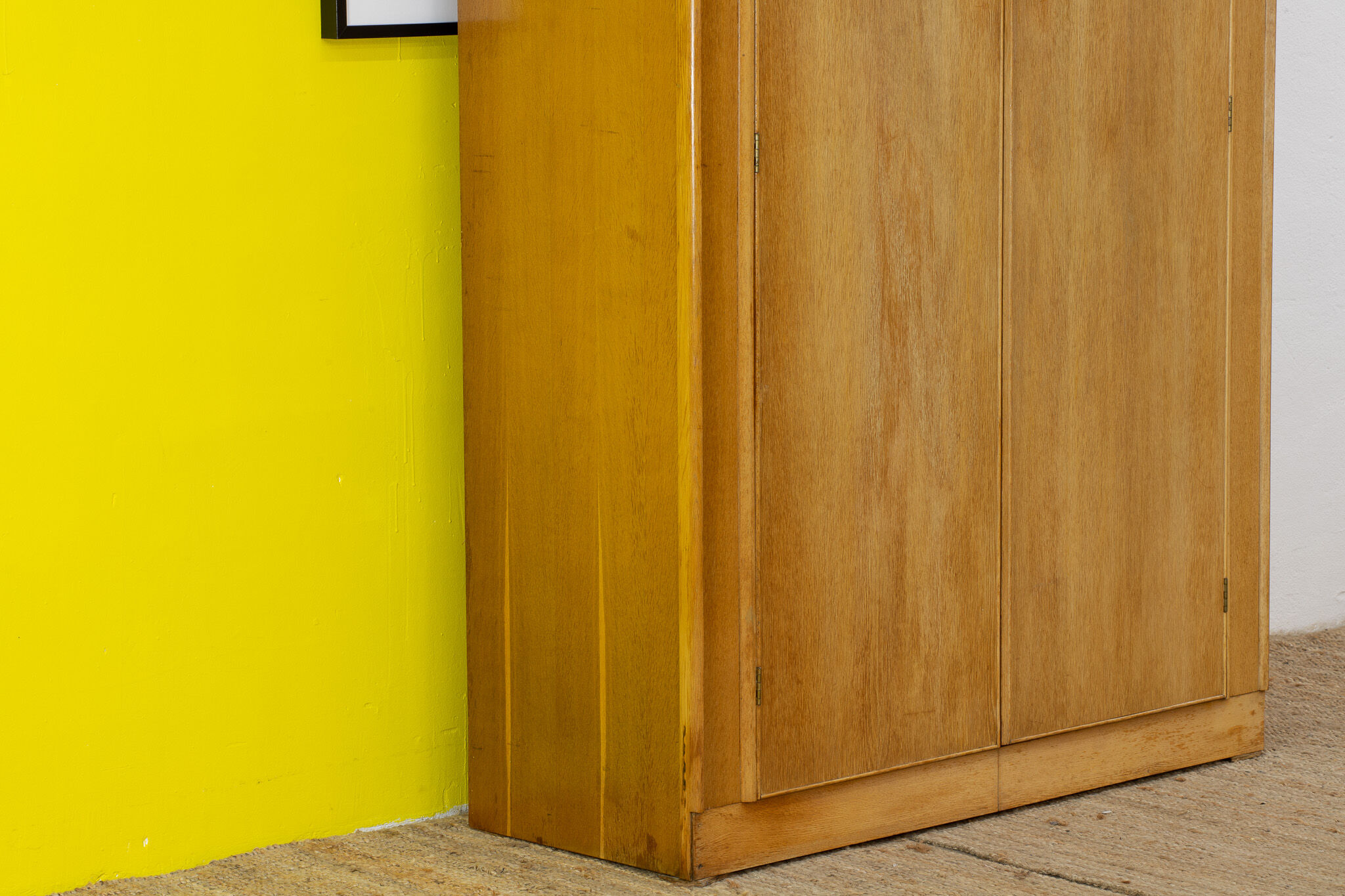 Scandinavian wardrobe 123 cm