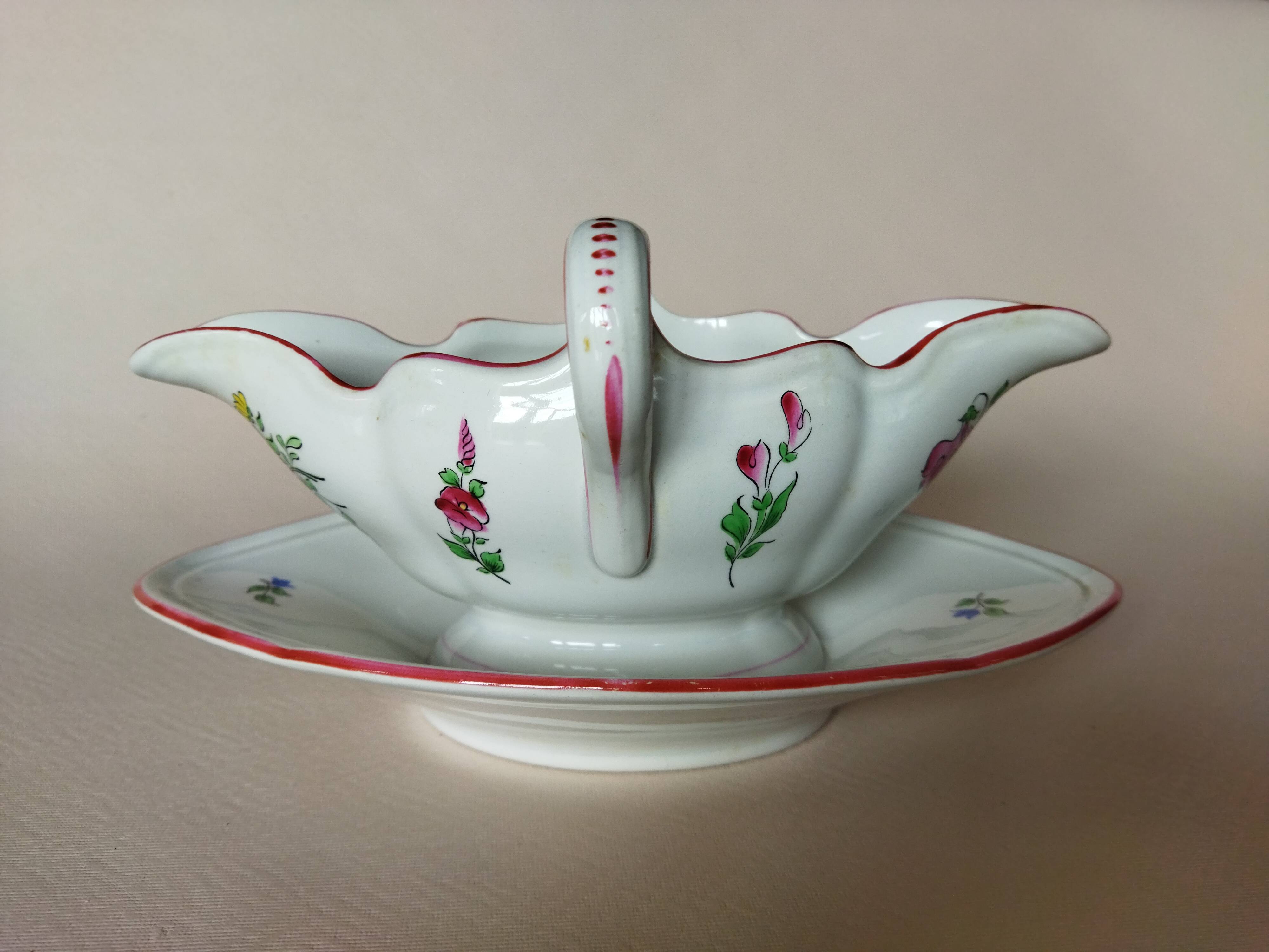 Saucière "Réverbère fin" KG Lunéville
