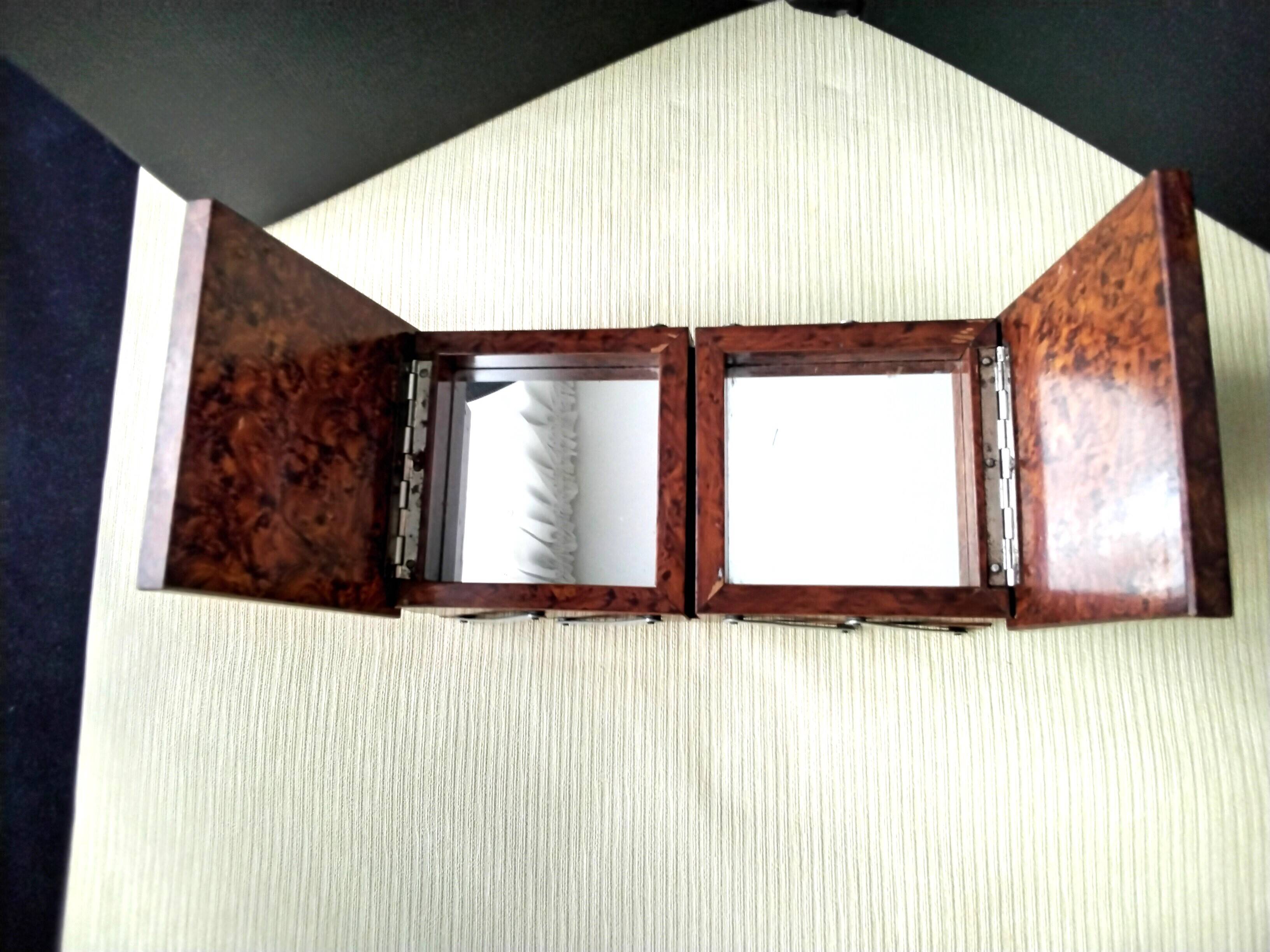 Storage box for sewing, jewellery... in Thuya burl.