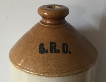 Two-coloured glazed sandstone pot SRD