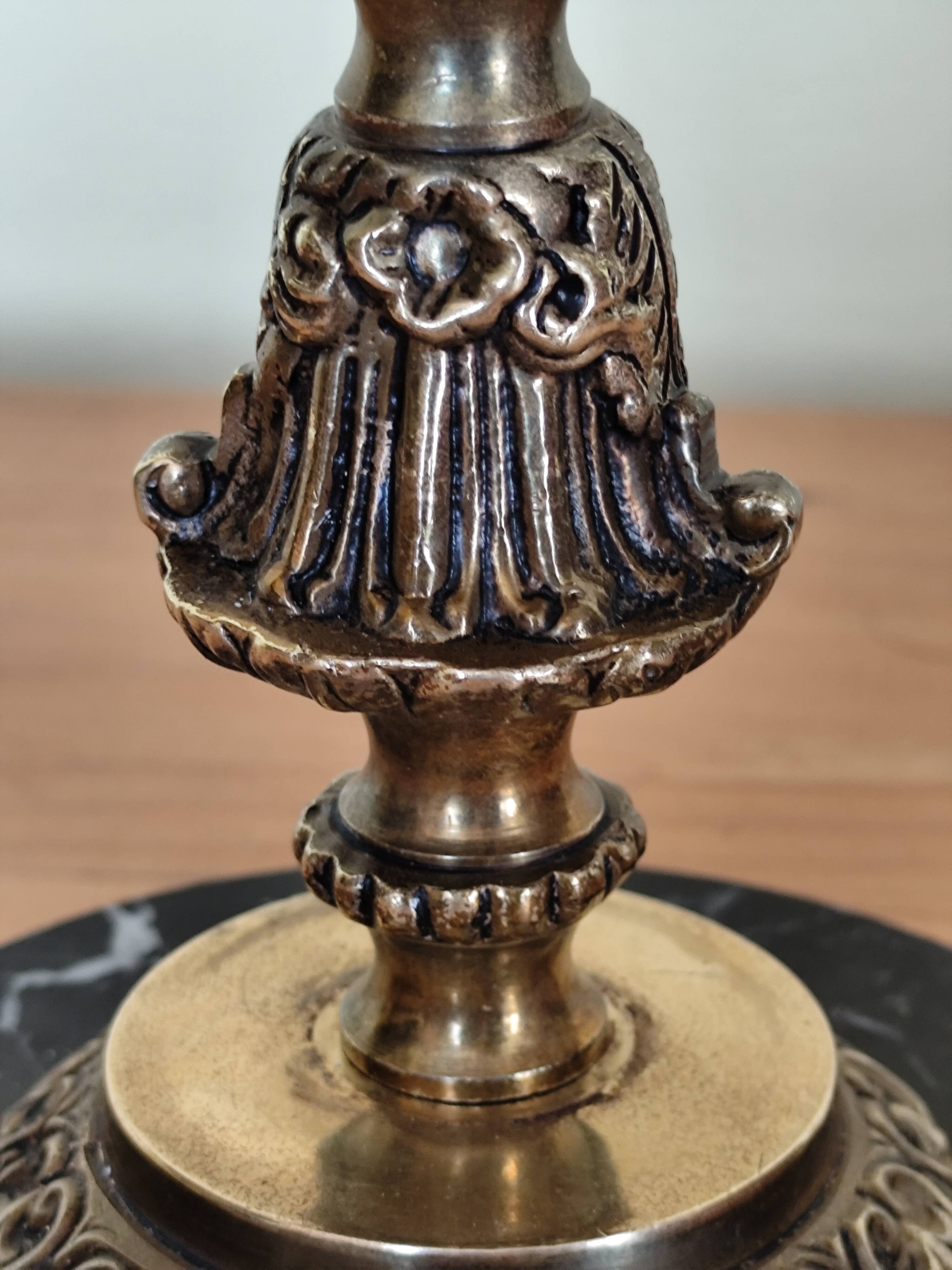 Table lamp base candlestick in chiselled brass and marble base.