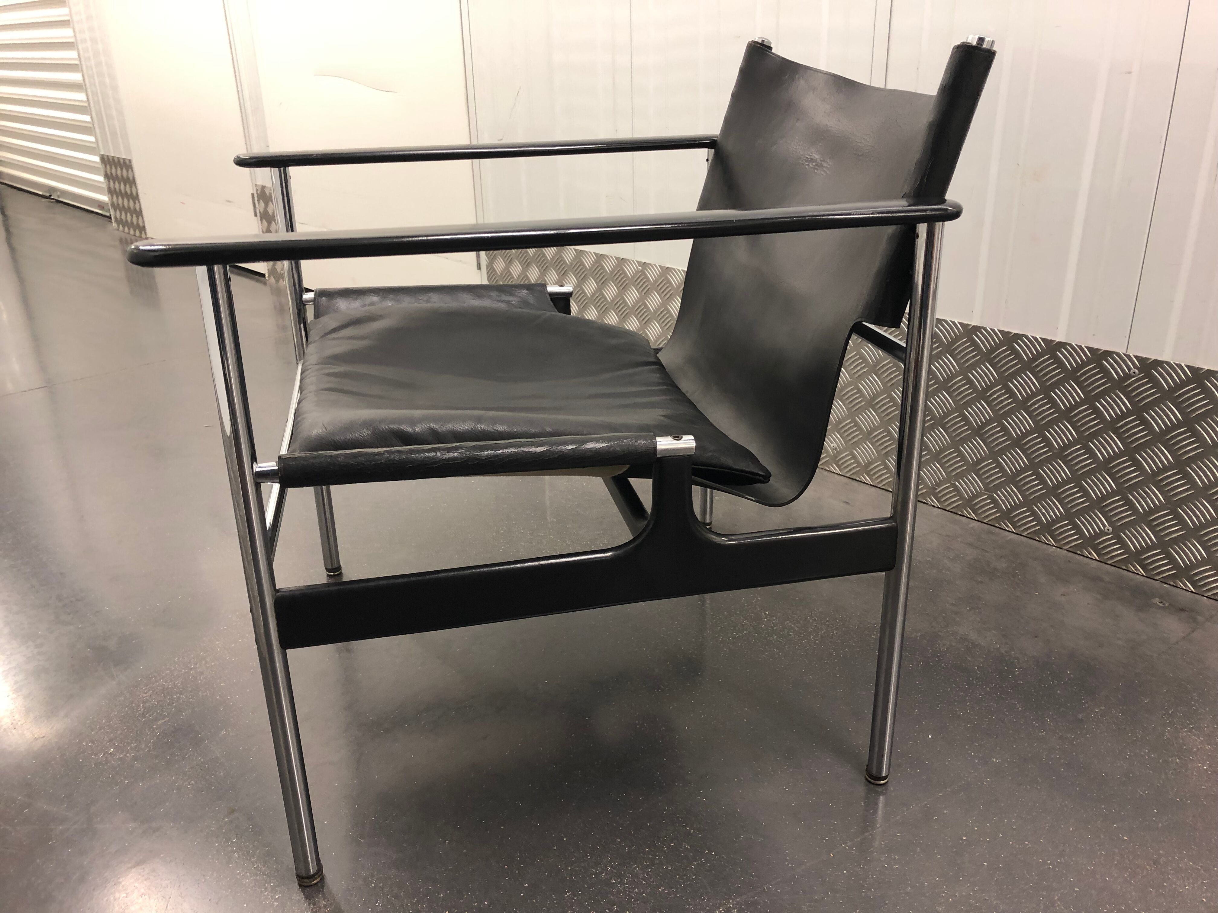 Model chair 657 by Charles Pollock, edition Knoll 1964