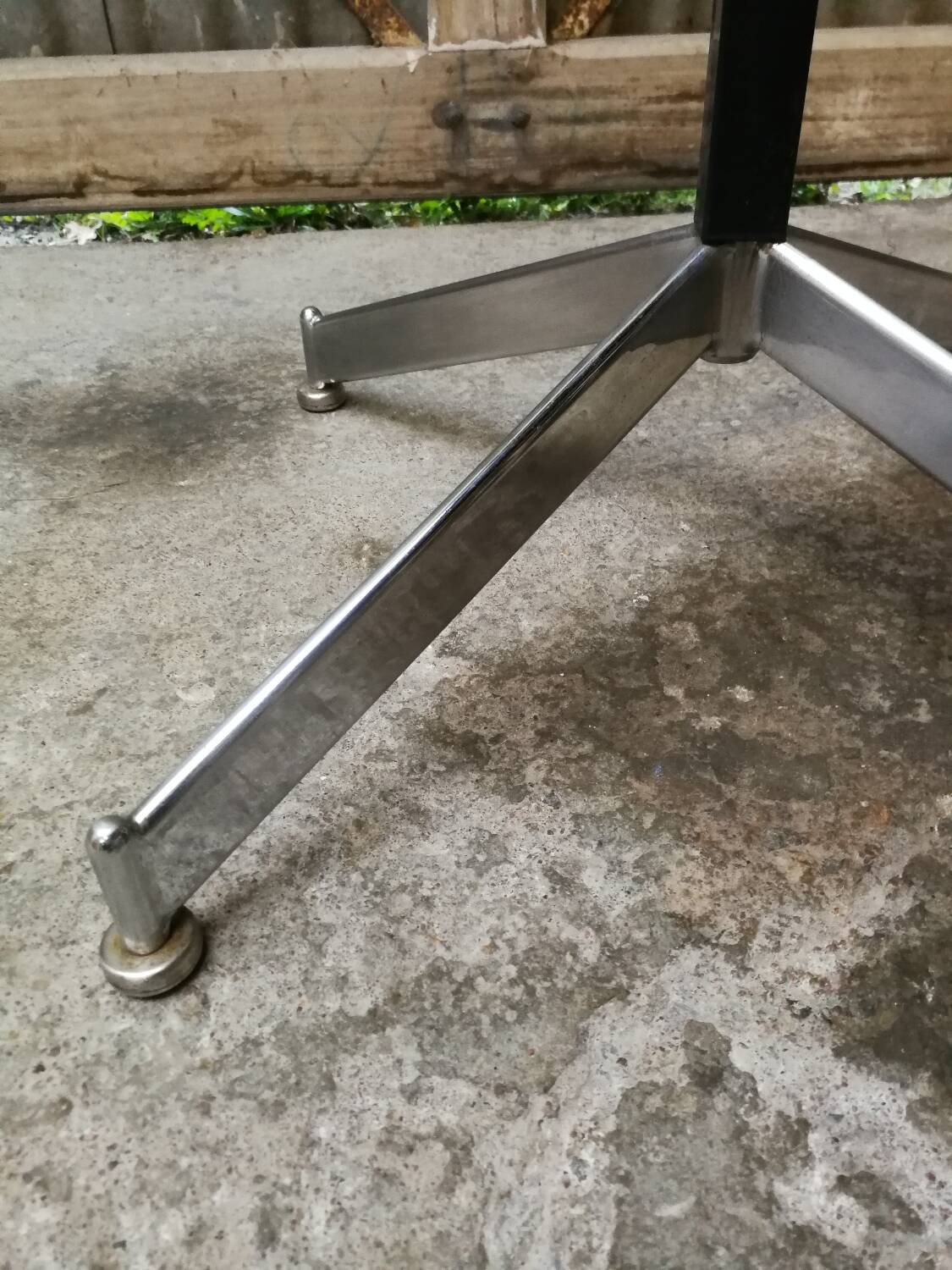 Coat rack on metal stand 70's