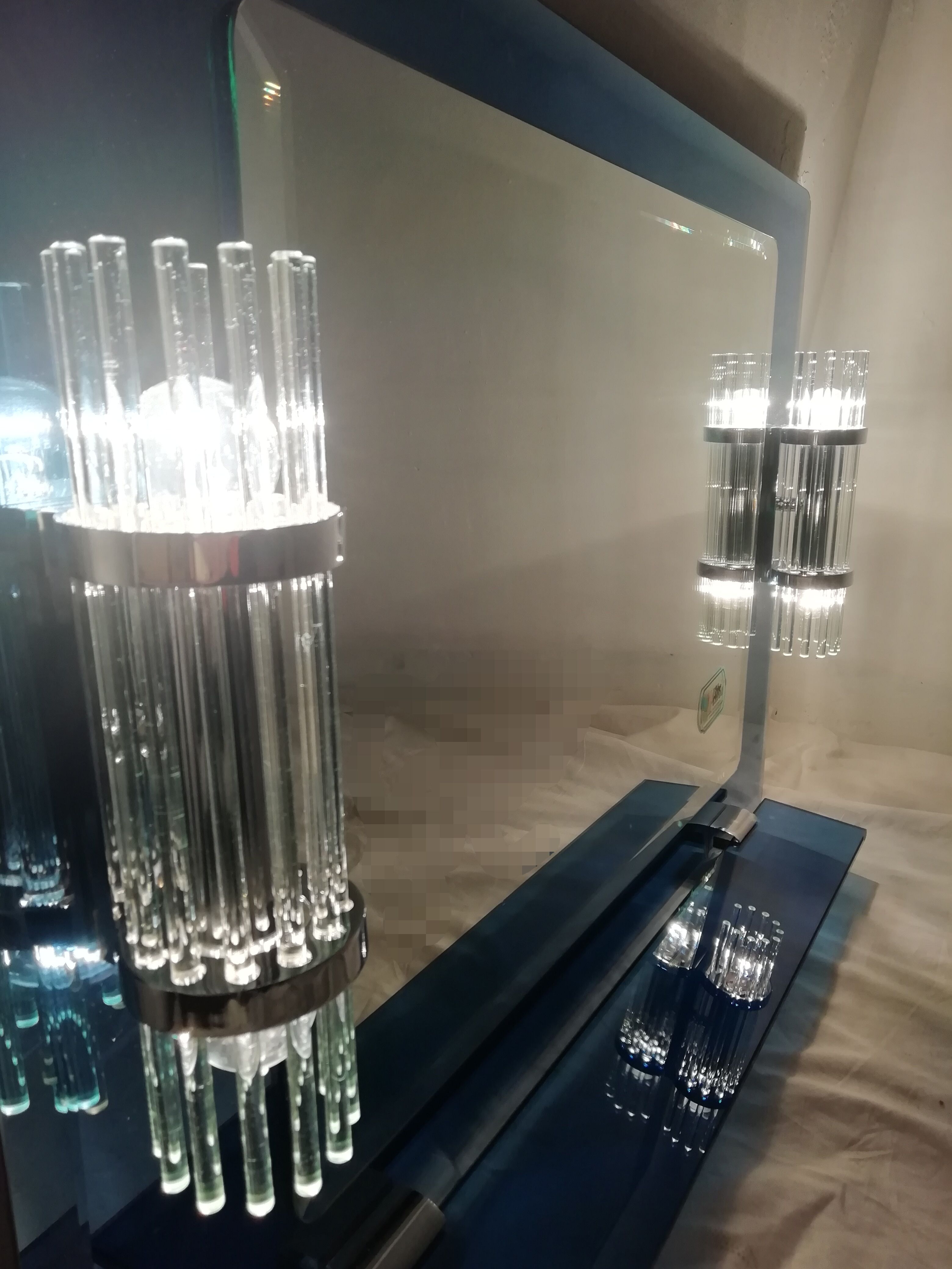 Miroir bleu de bain en verre