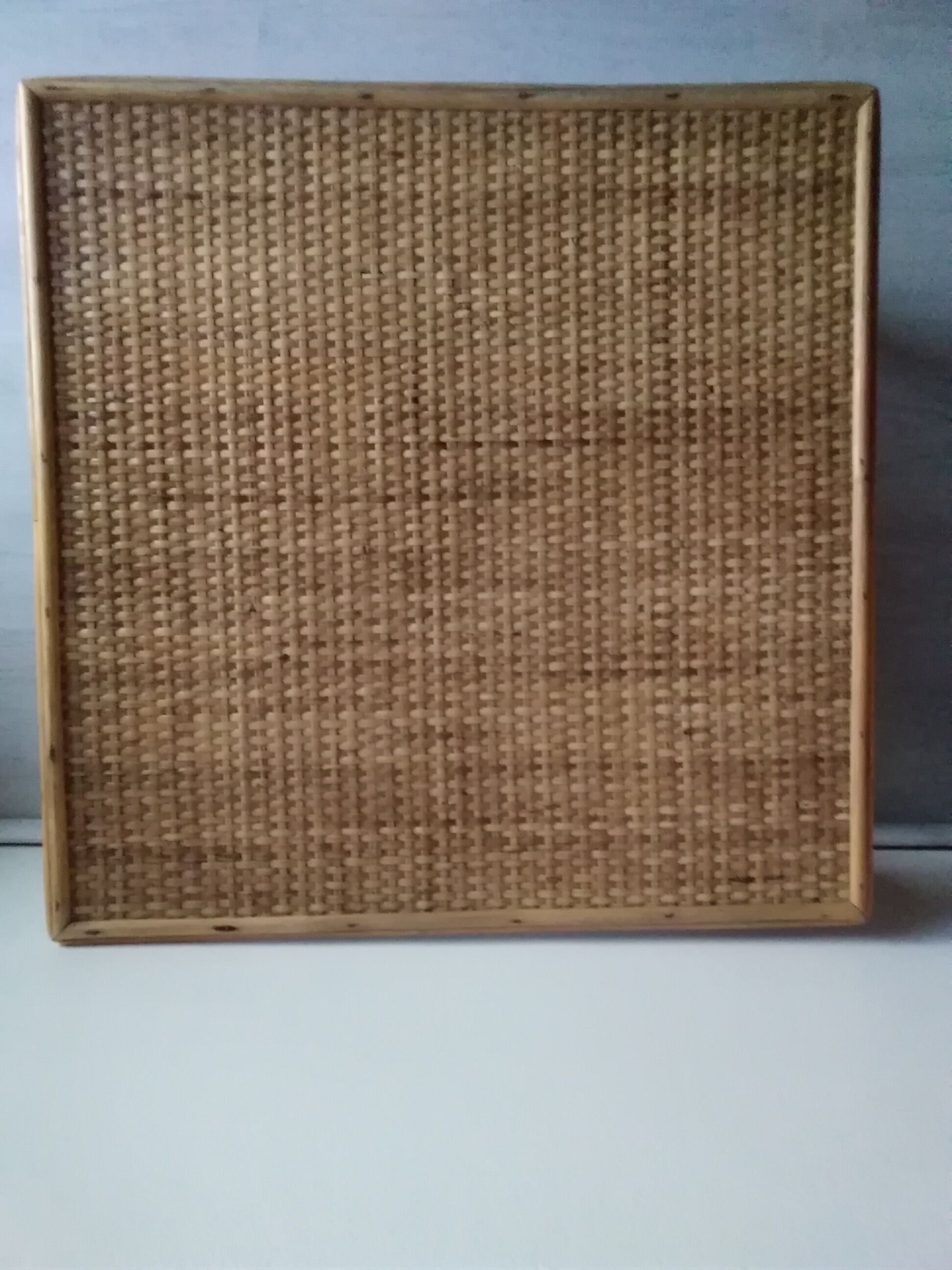 Table basse en rotin