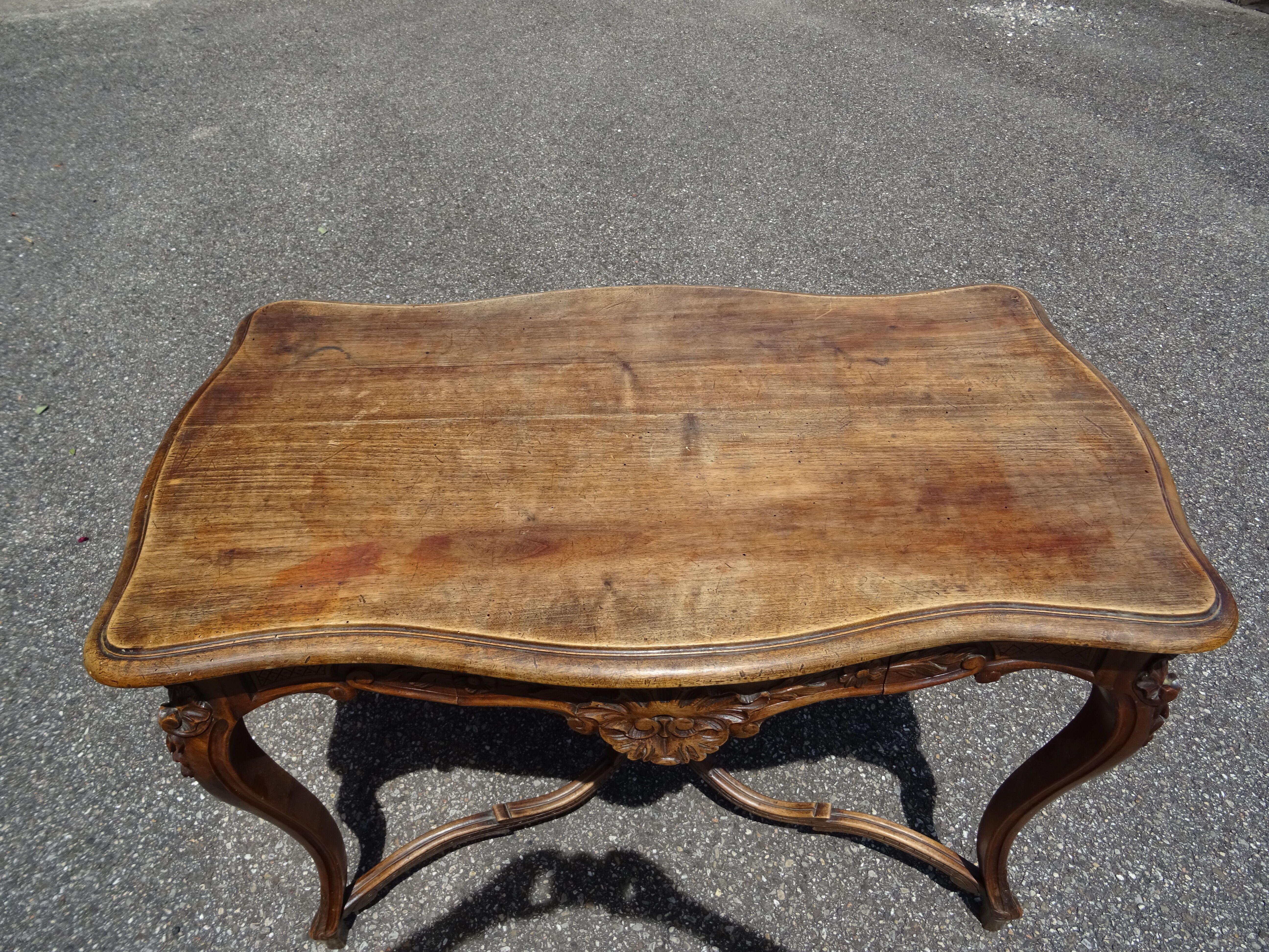 Desk writing table of middle Louis XV