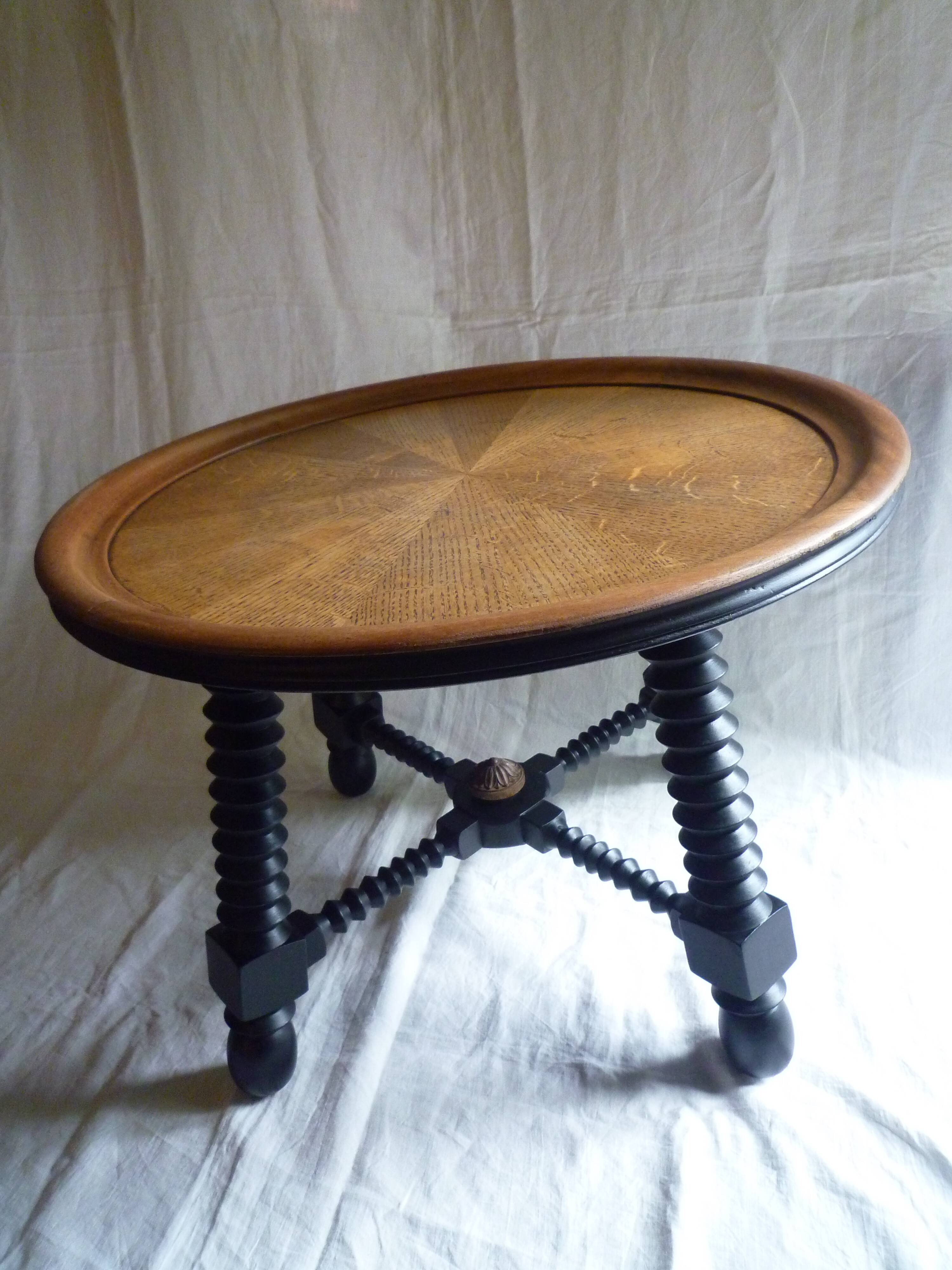 Vintage round coffee table
