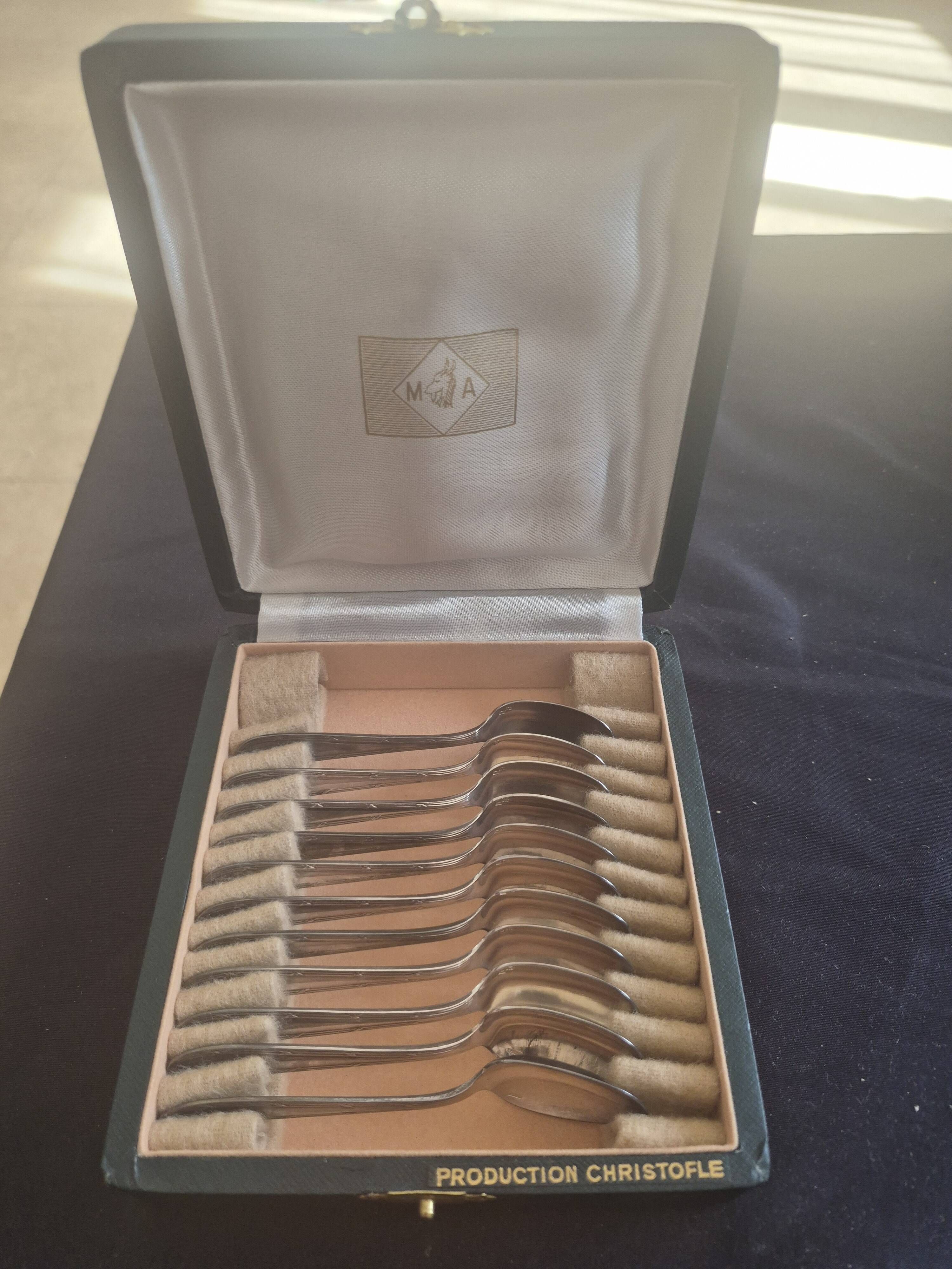Small spoon box