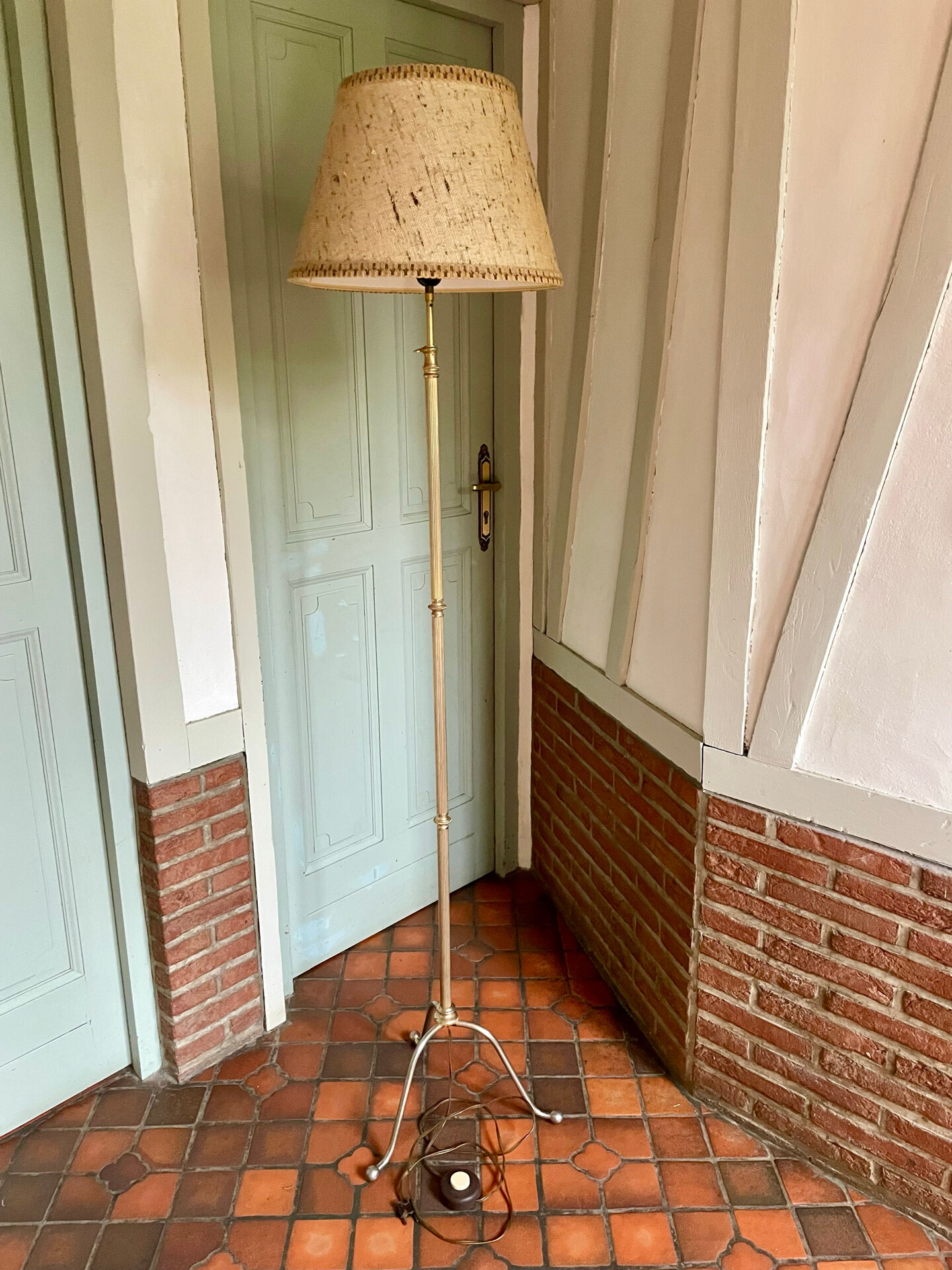 Vintage gold-plated tripod floor lamp