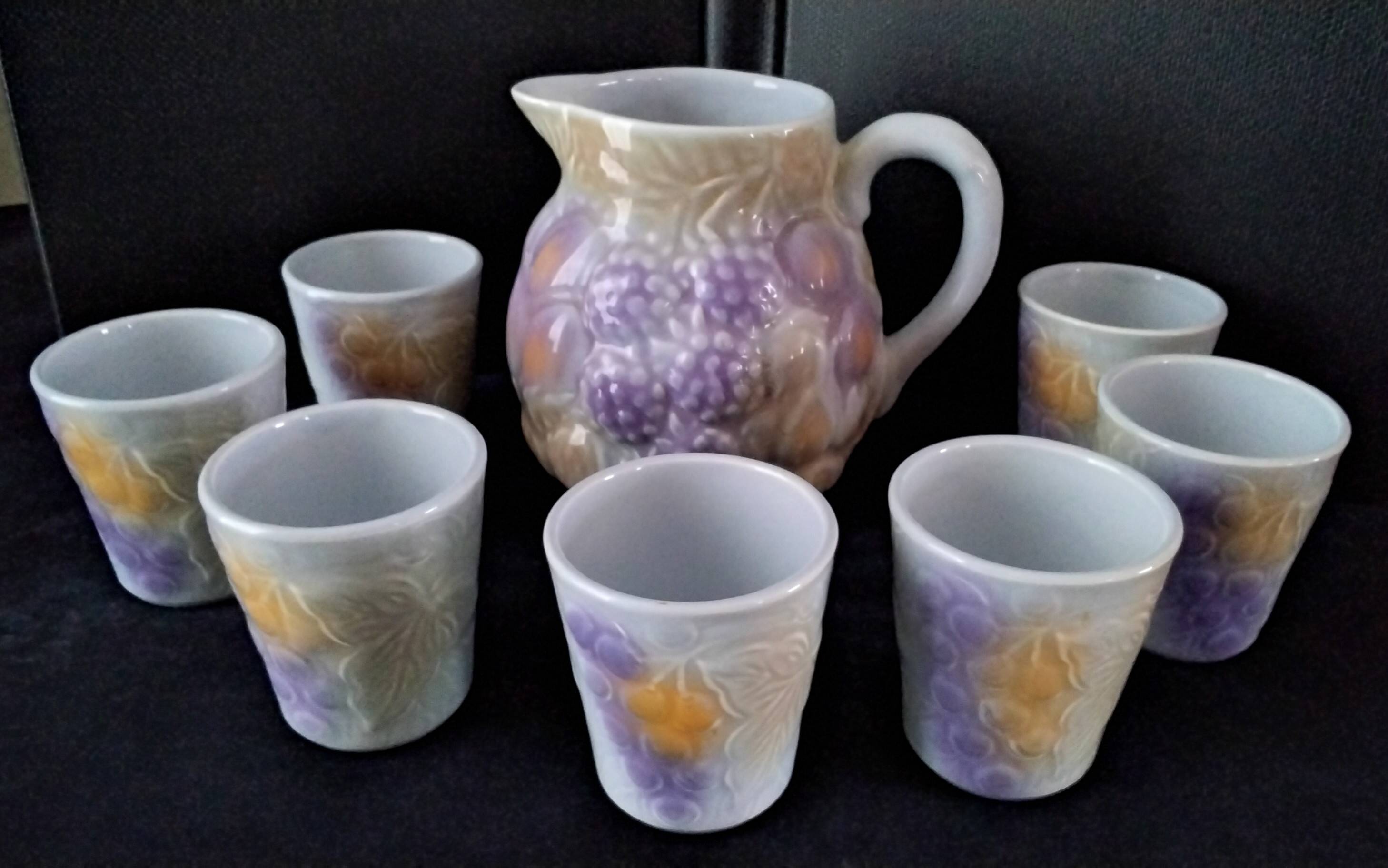 Cider or lemonade service in a Salins les Bains jug.