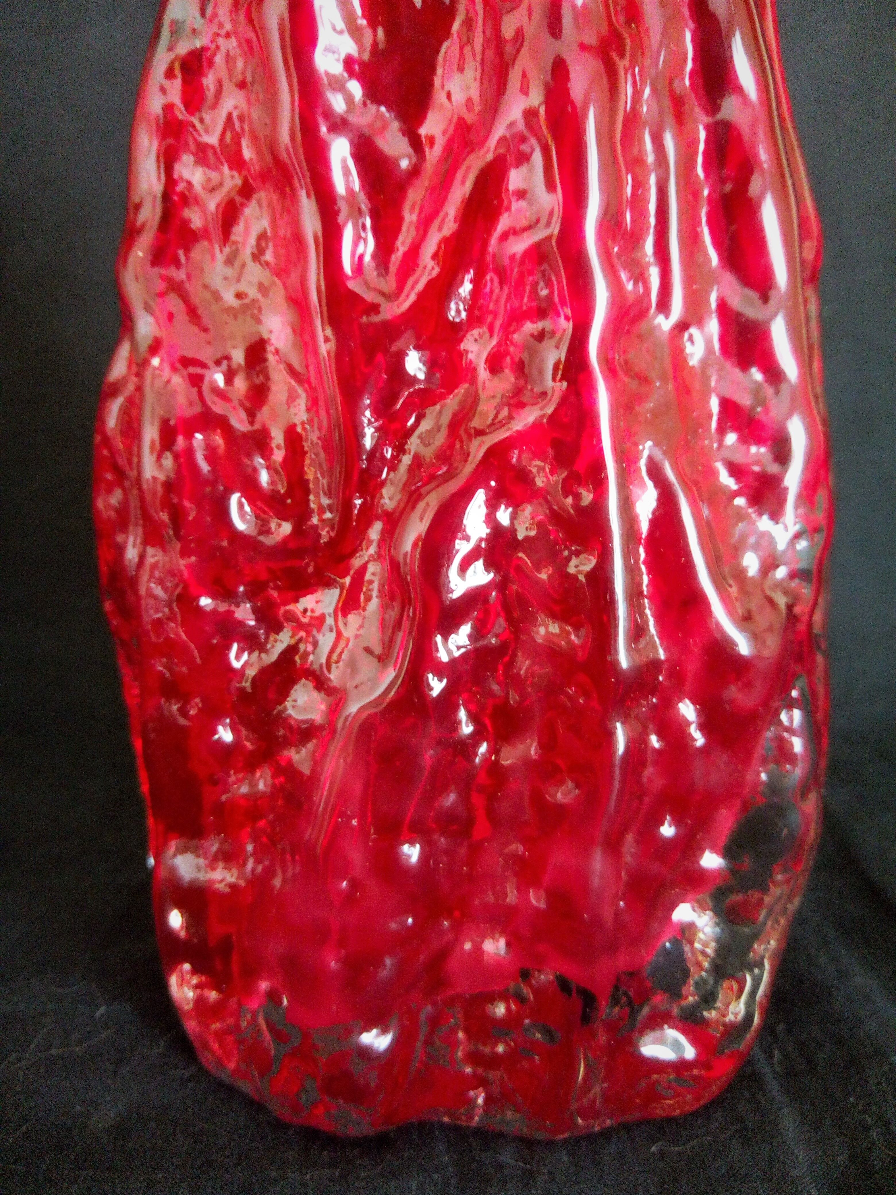 Mouth-blown rock crystal vase, red, Glassworks Ingrid, Germany